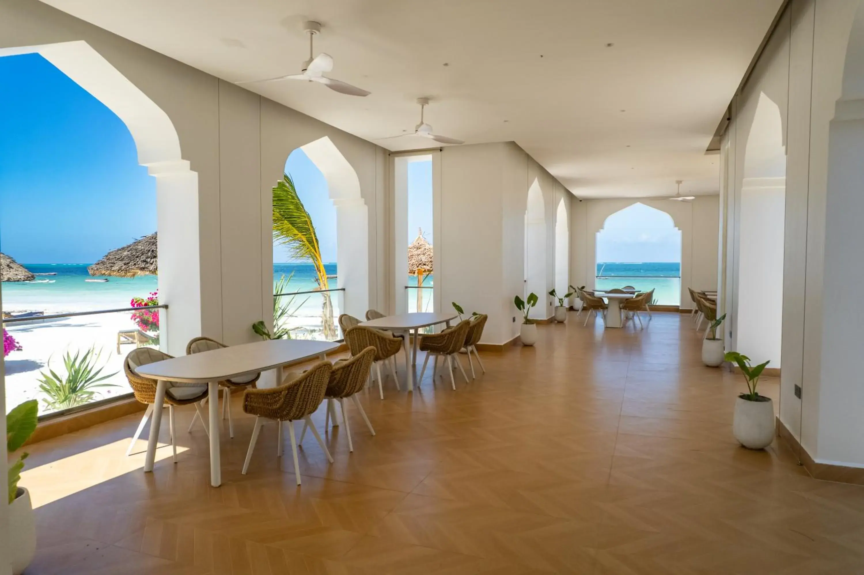 Restaurant/places to eat in Tembo Kiwengwa Resort Restaurant/places to eat in Tembo Kiwengwa Resort