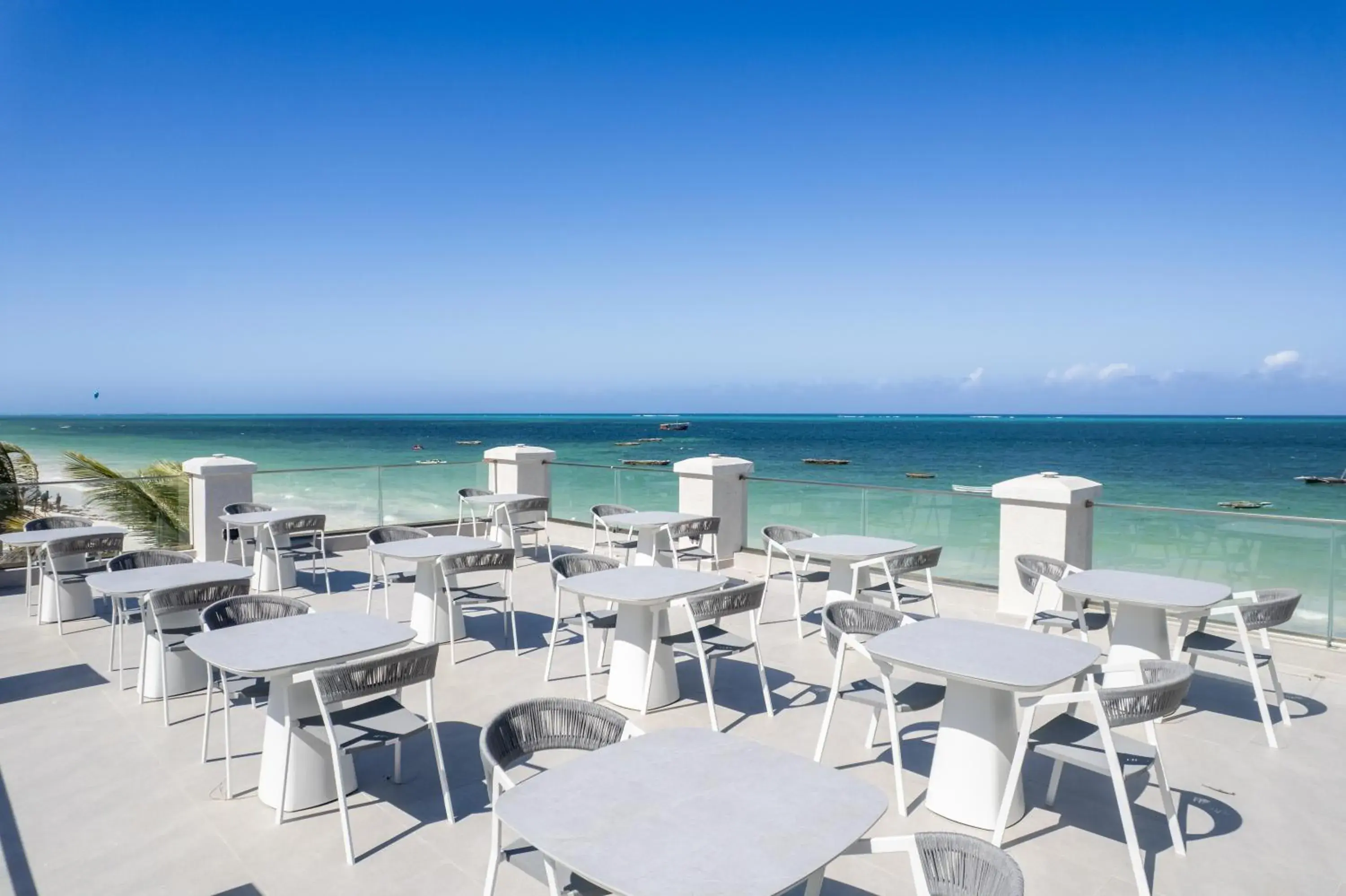 Restaurant/places to eat in Tembo Kiwengwa Resort Restaurant/places to eat in Tembo Kiwengwa Resort