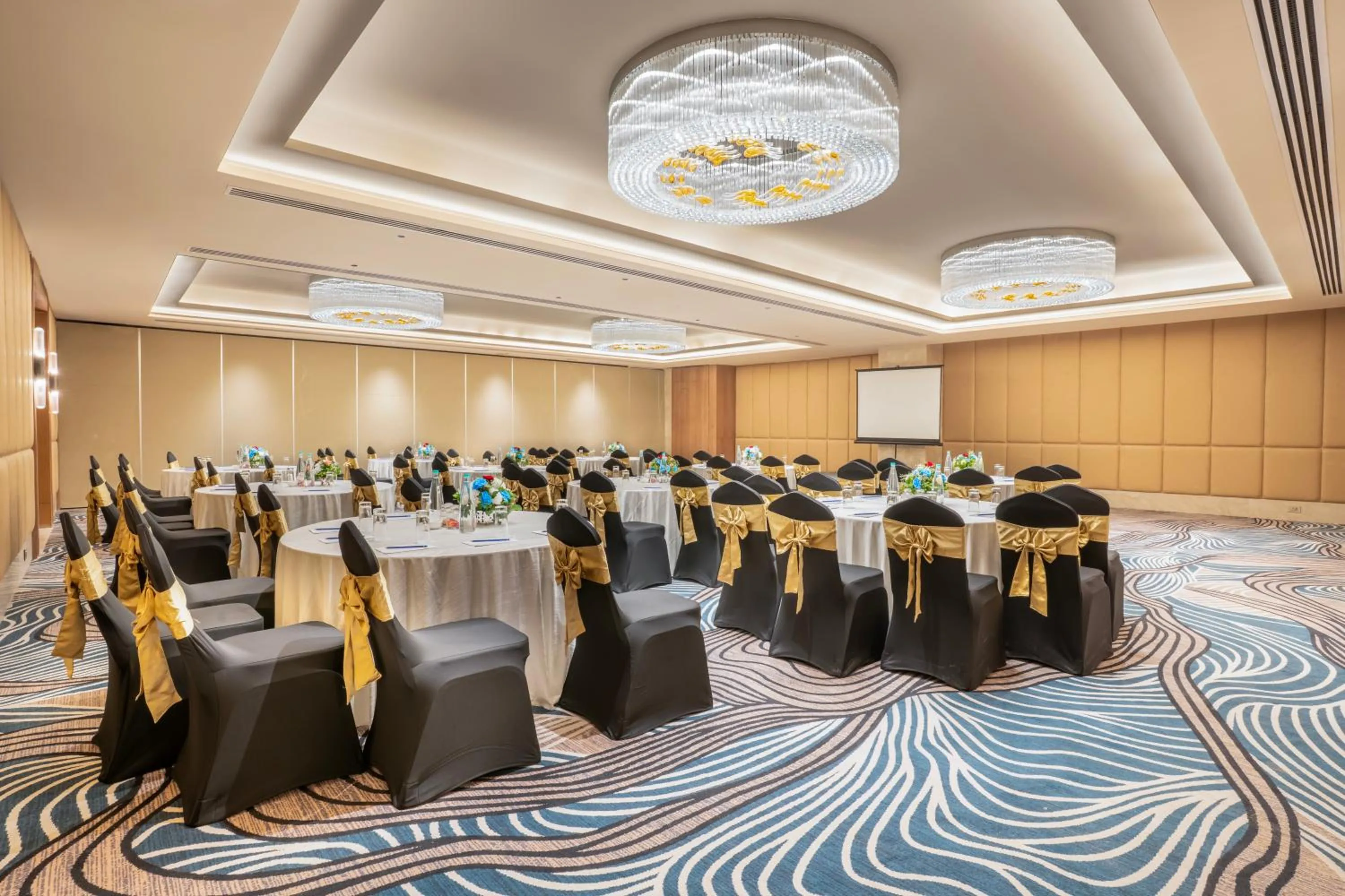 Banquet/Function facilities in Sarovar Premiere Alwar