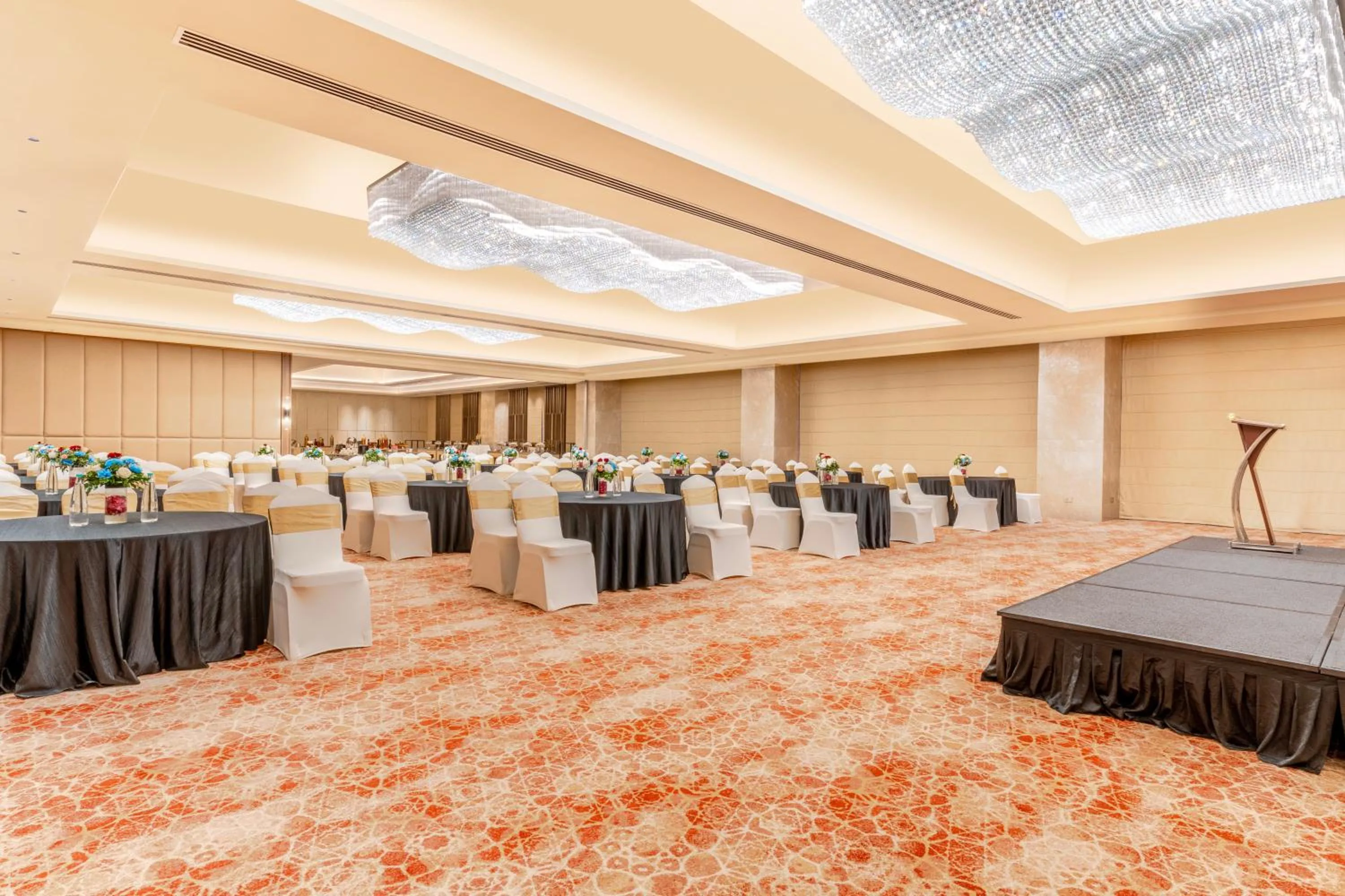 Banquet/Function facilities in Sarovar Premiere Alwar