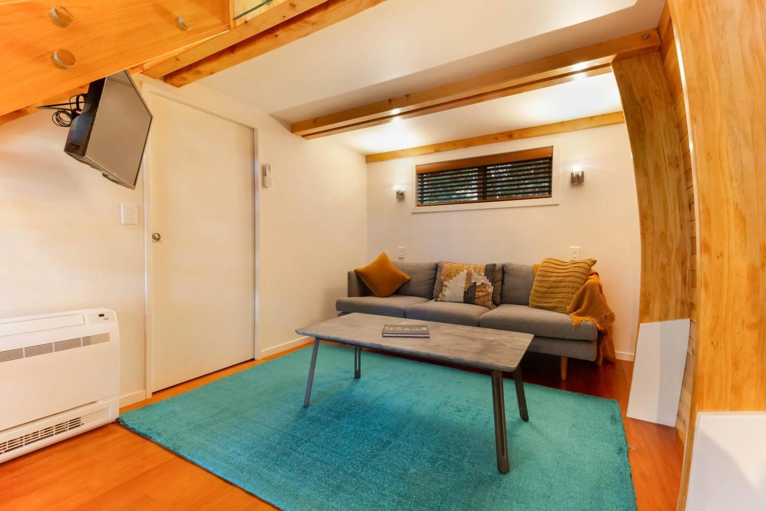 Onetangi Forest Chalet
