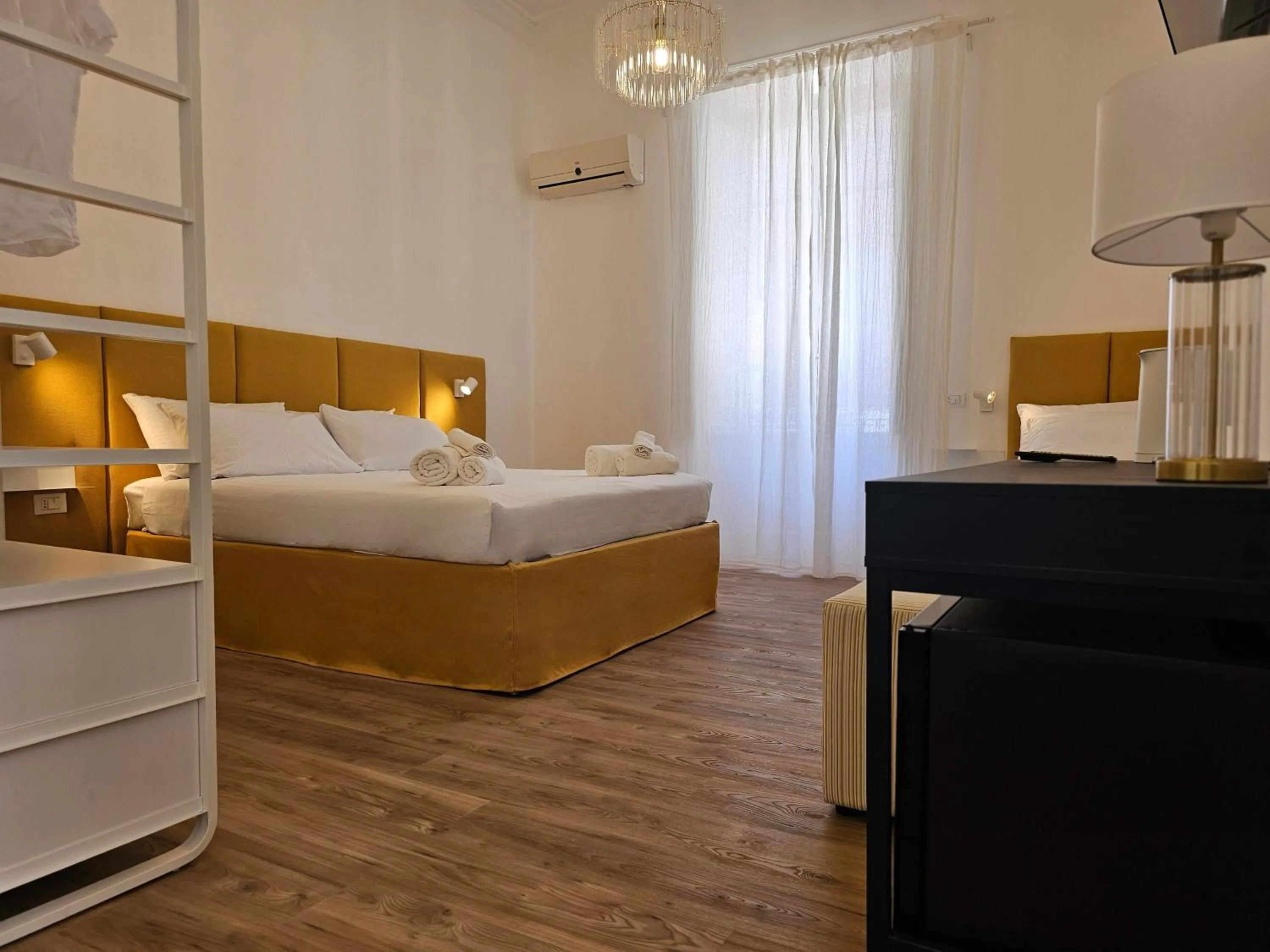Bedroom, Bed in Dolce Dormire