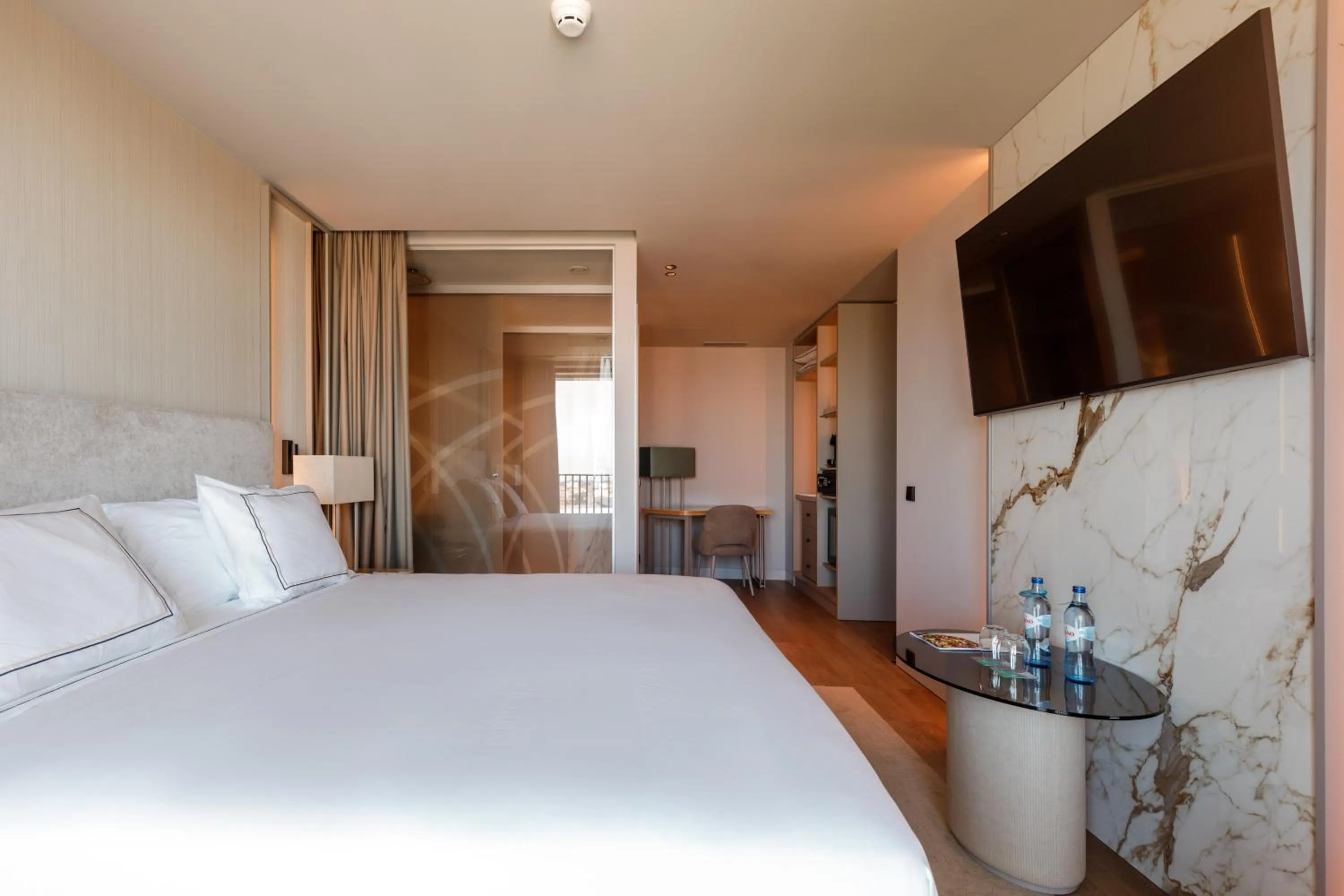 Bedroom, Bed in Meliá São João da Madeira