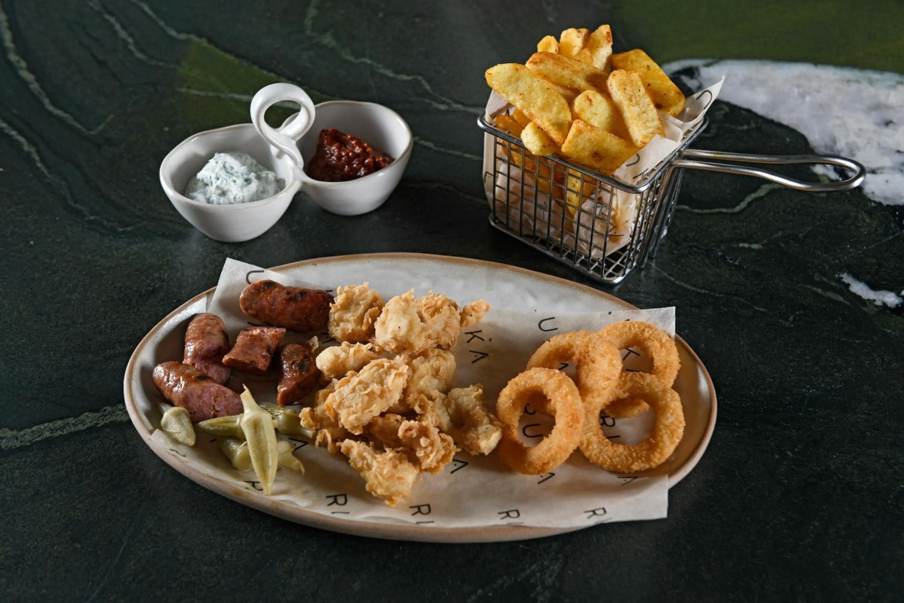 Restaurant/places to eat in RUKA Hotel