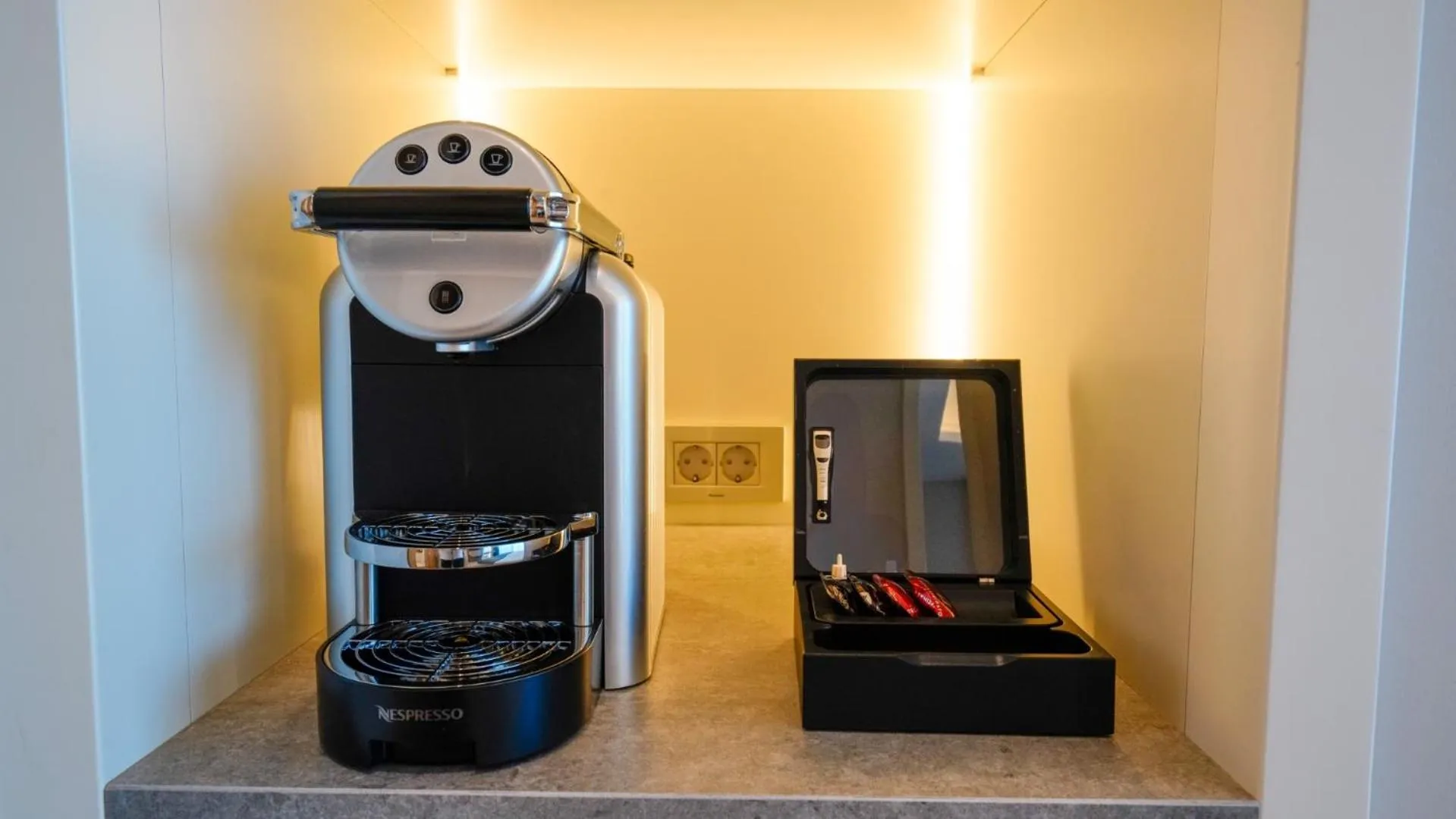 Coffee/tea facilities in RUKA Hotel