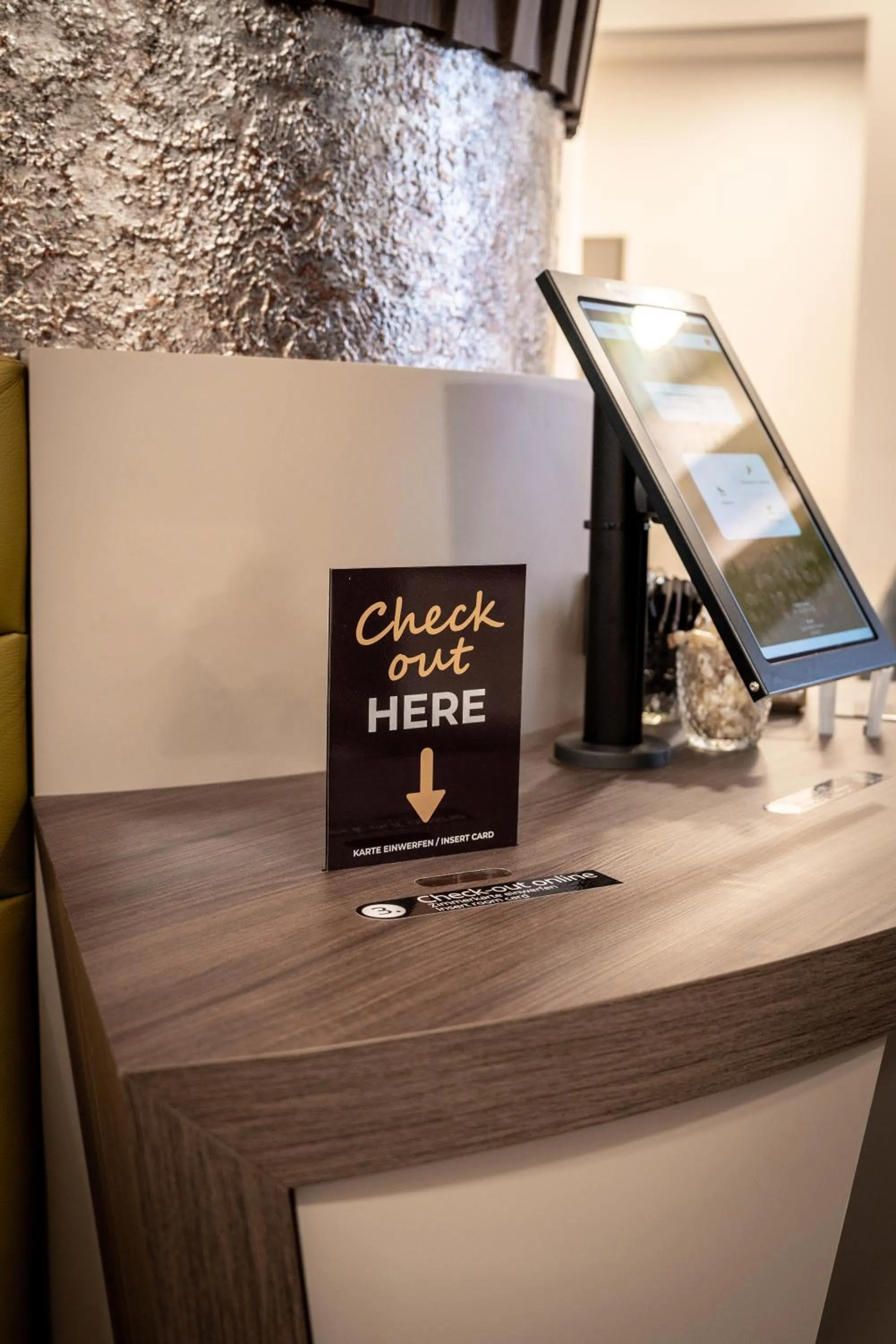 Lobby or reception in CHRIZZ Rooms