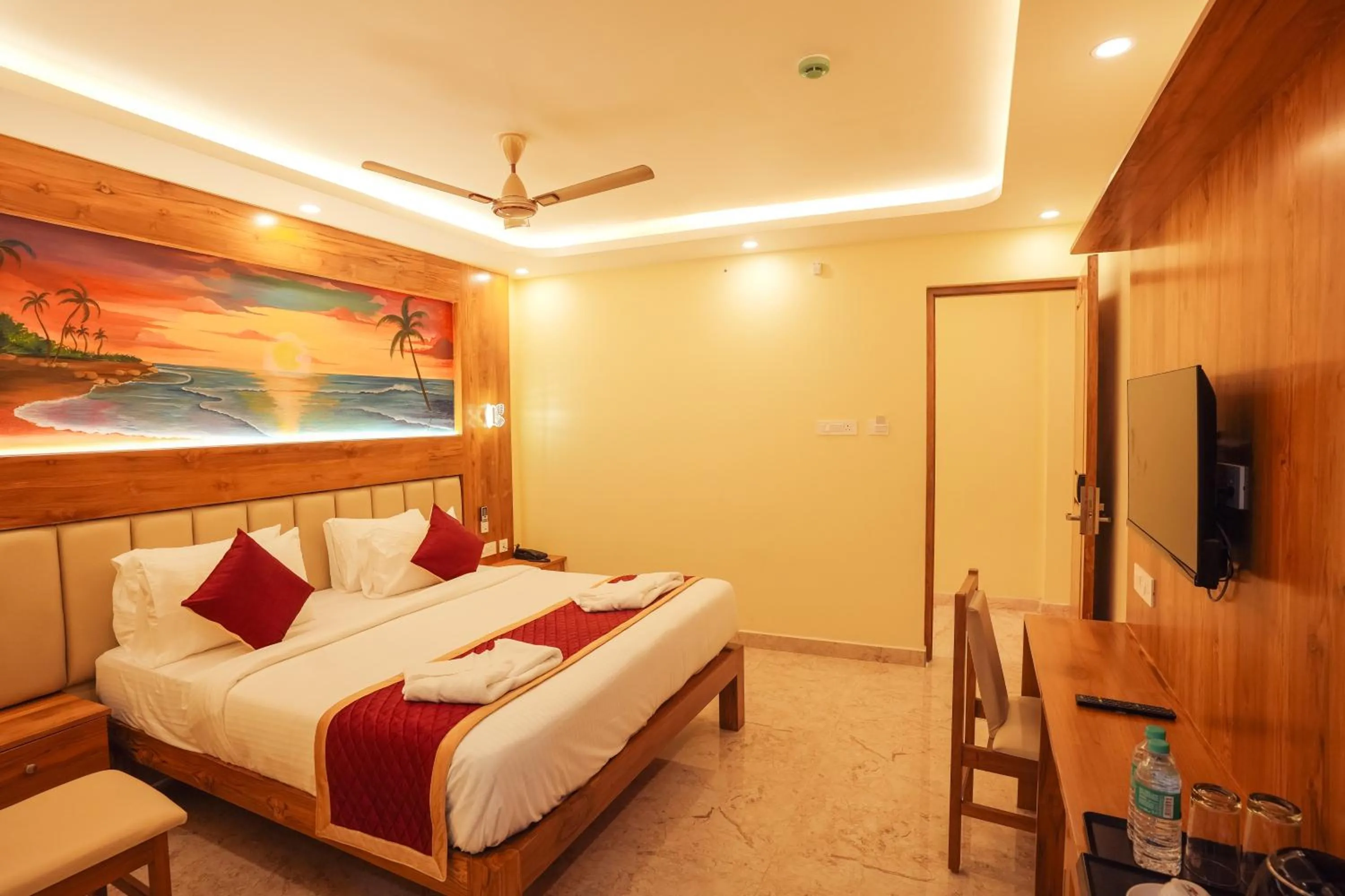 Deluxe Double Room with Balcony in Le Kumar Residency