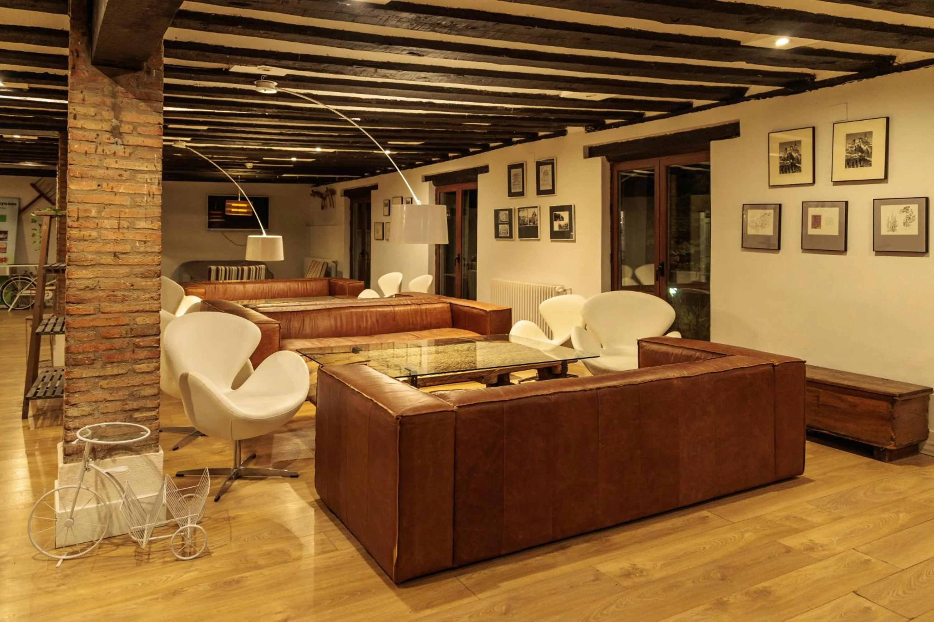 Living room in Hotel Resort Cueva del Fraile