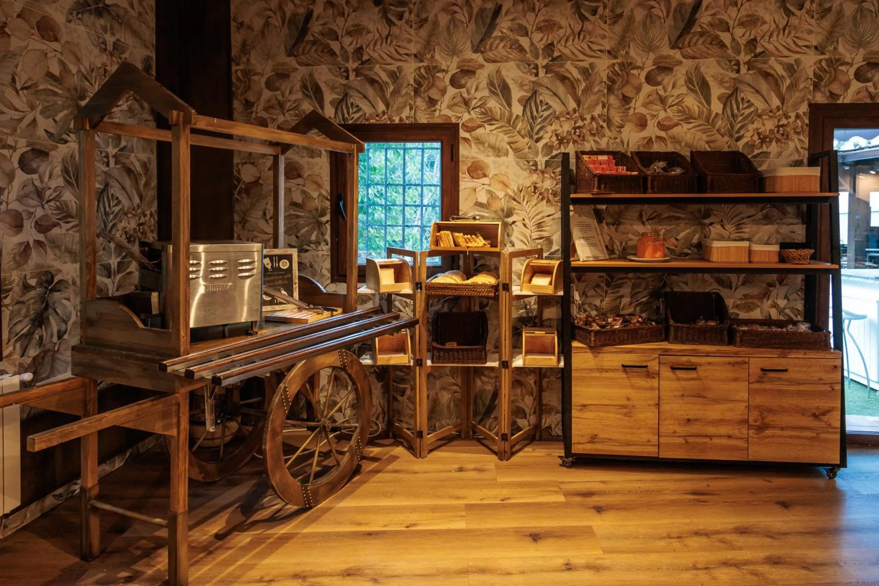 Breakfast in Hotel Resort Cueva del Fraile