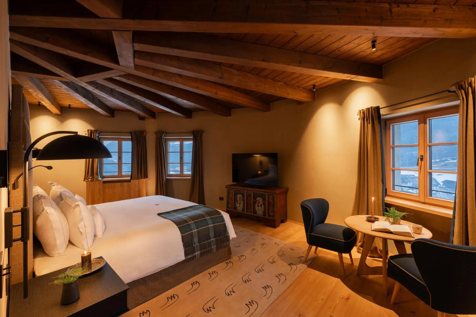 Bedroom, Bed in Castel Badia - The Leading Hotels of the World