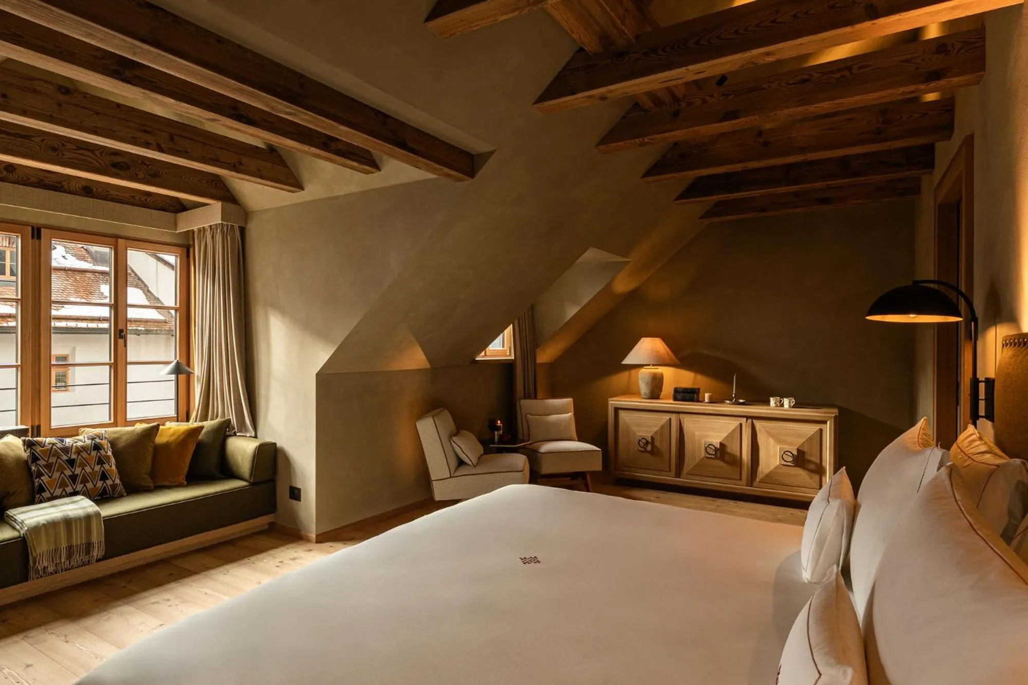Bedroom, Bed in Castel Badia - The Leading Hotels of the World