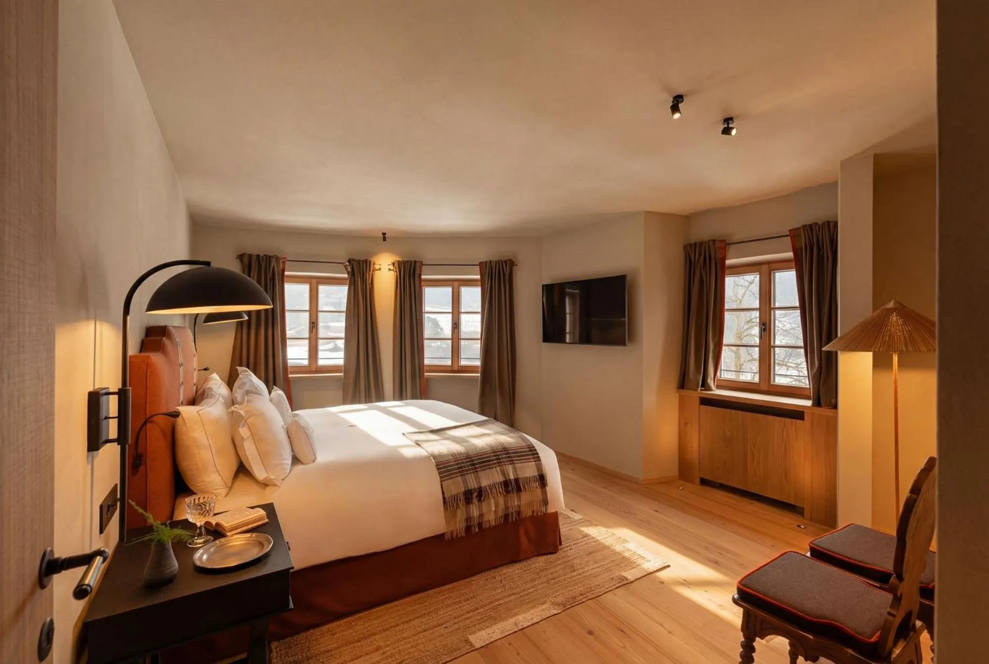Bedroom, Bed in Castel Badia - The Leading Hotels of the World
