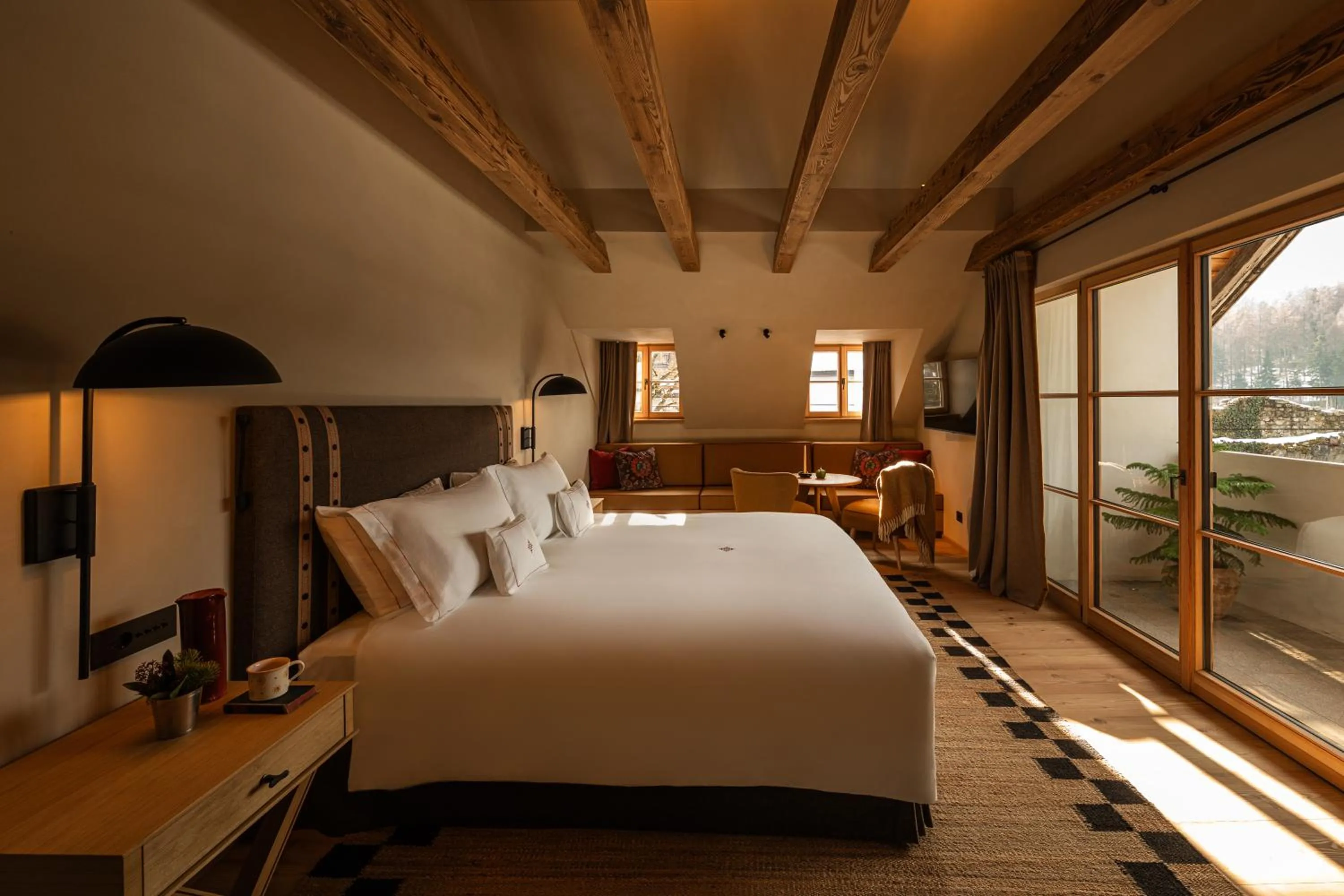 Bedroom, Bed in Castel Badia - The Leading Hotels of the World