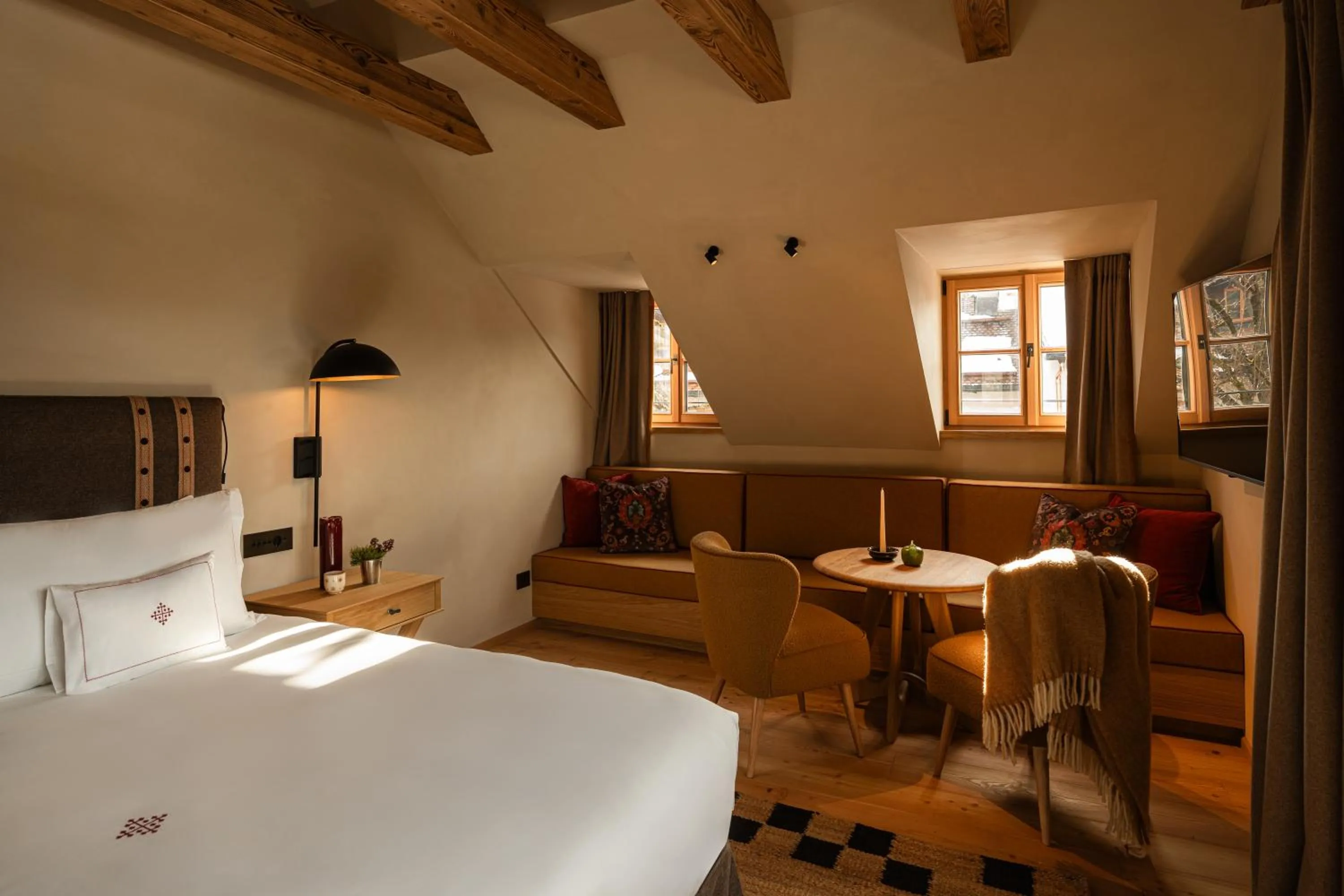 Bedroom, Bed in Castel Badia - The Leading Hotels of the World