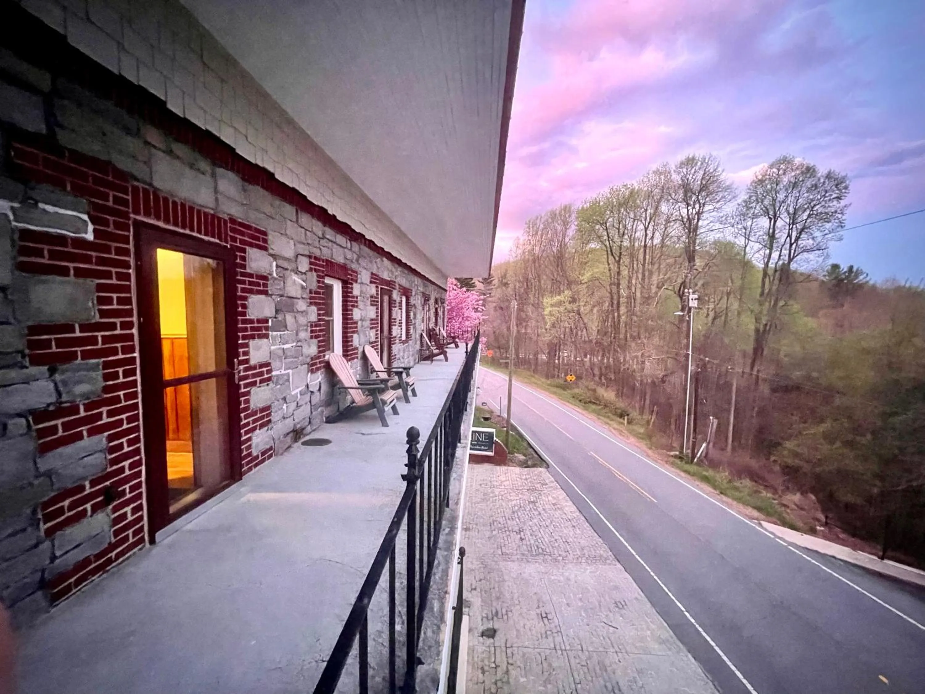 Property building in Skyline Village Inn