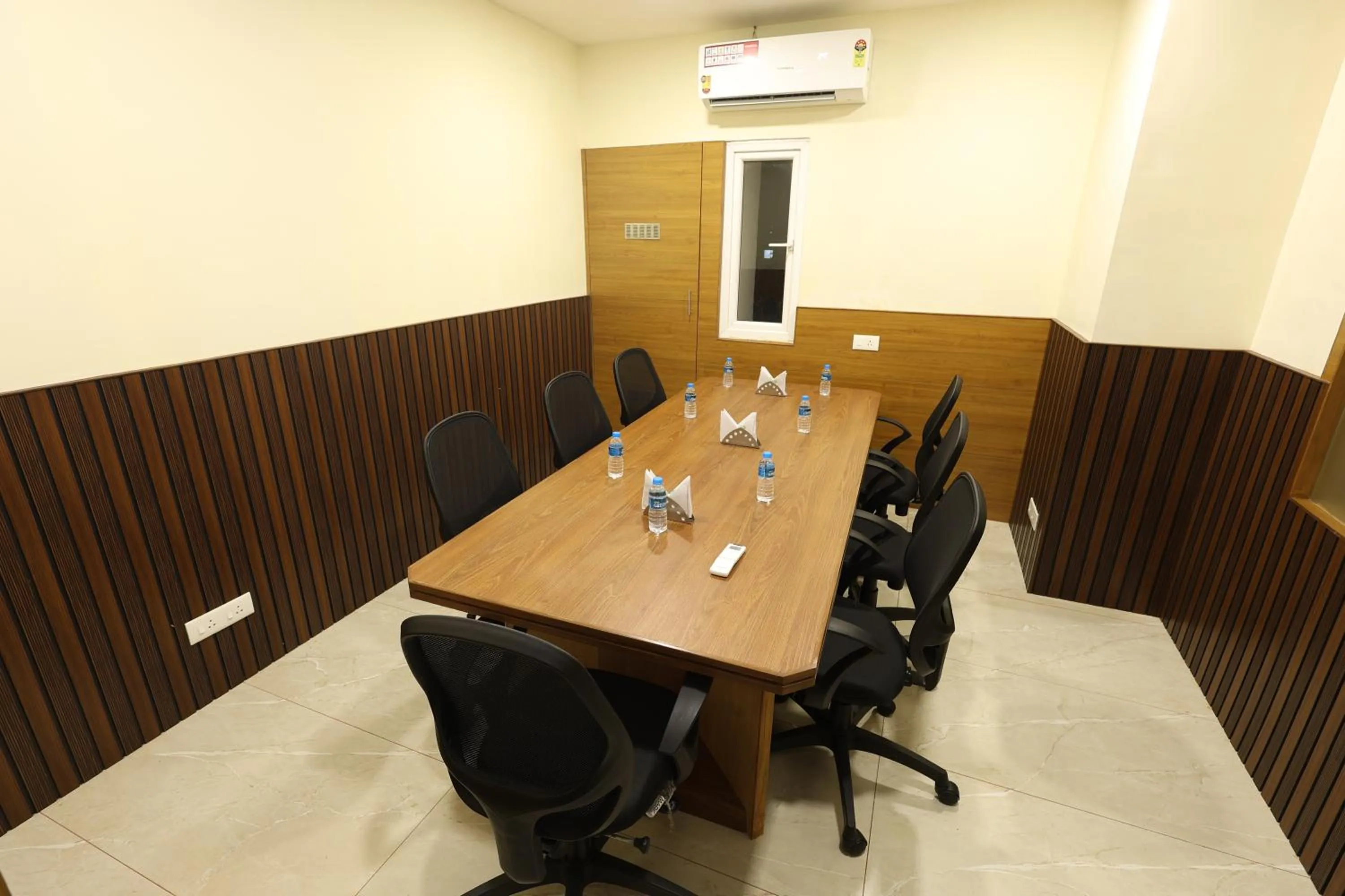 Meeting/conference room in Abirami Residency