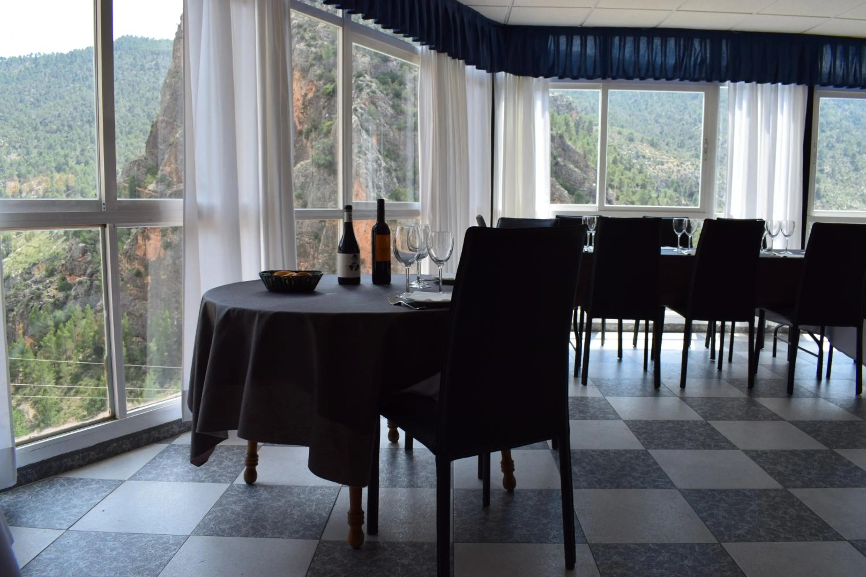 Restaurant/places to eat in Hotel Restaurante Felipe II