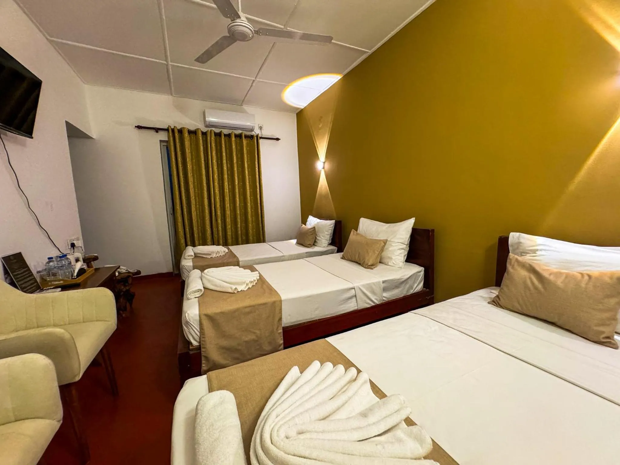 Triple Room with Balcony in Sky Garden Kandy
