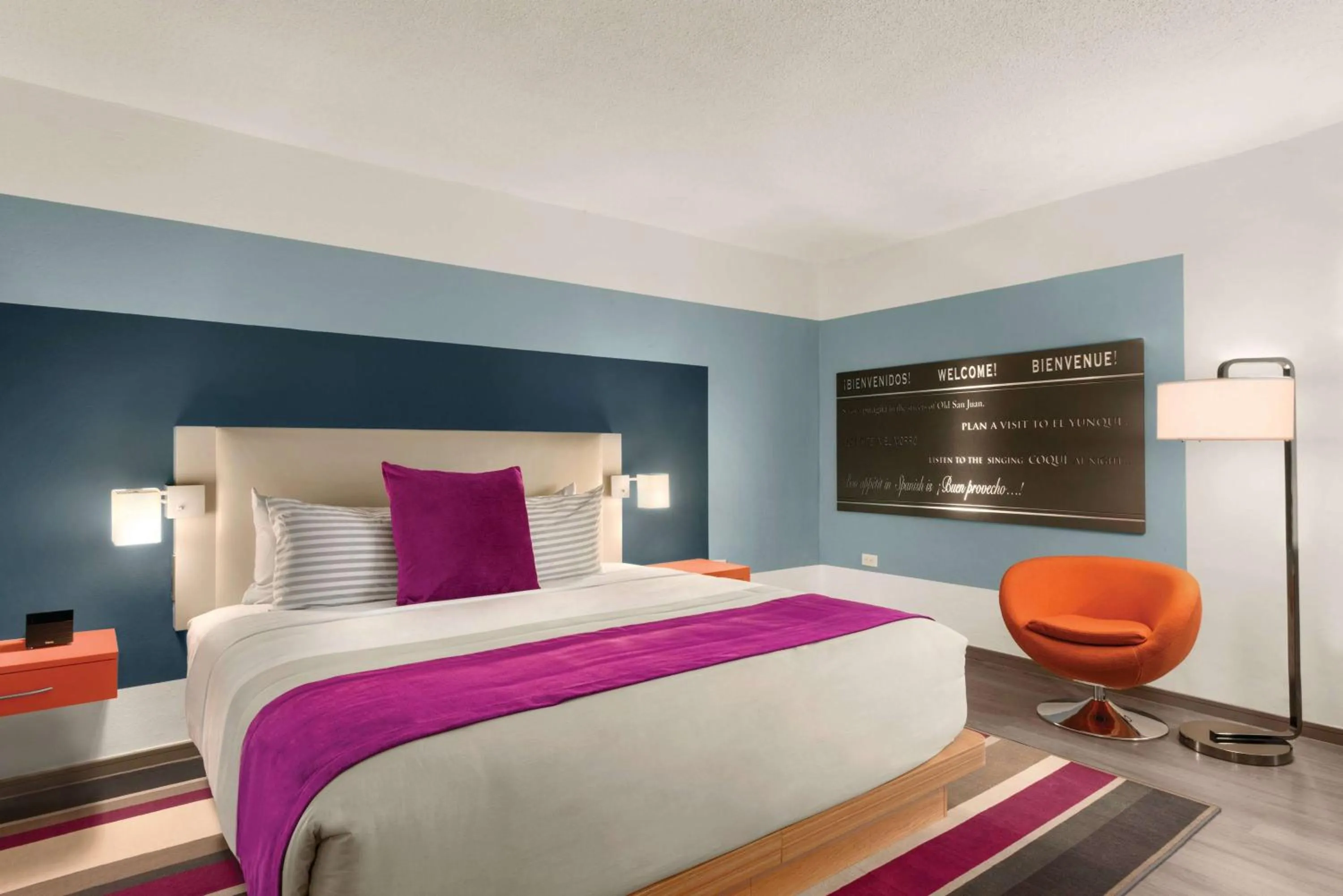 Photo of the whole room, Bed in TRYP by Wyndham Isla Verde