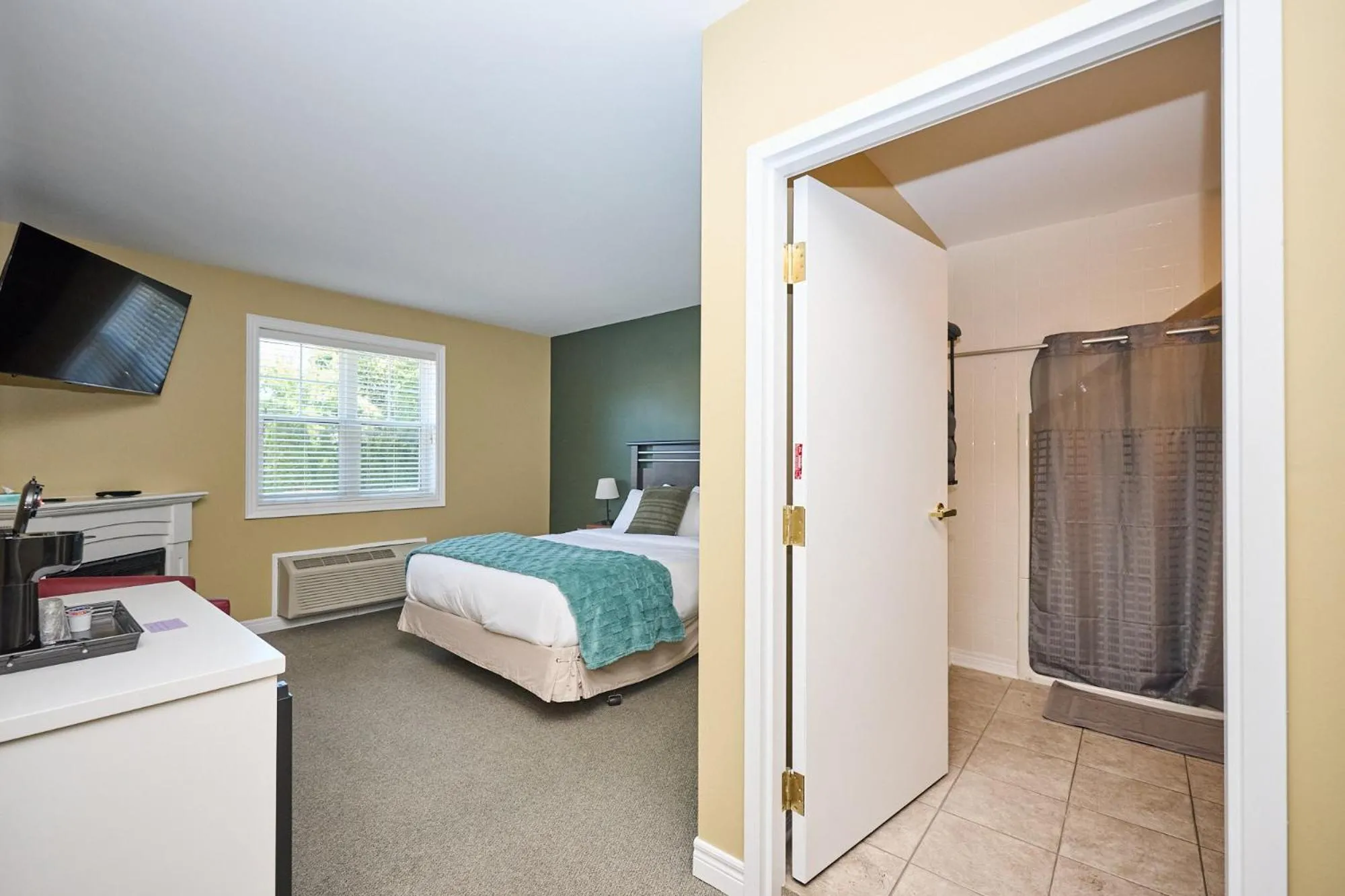 Nine Vines Hotel