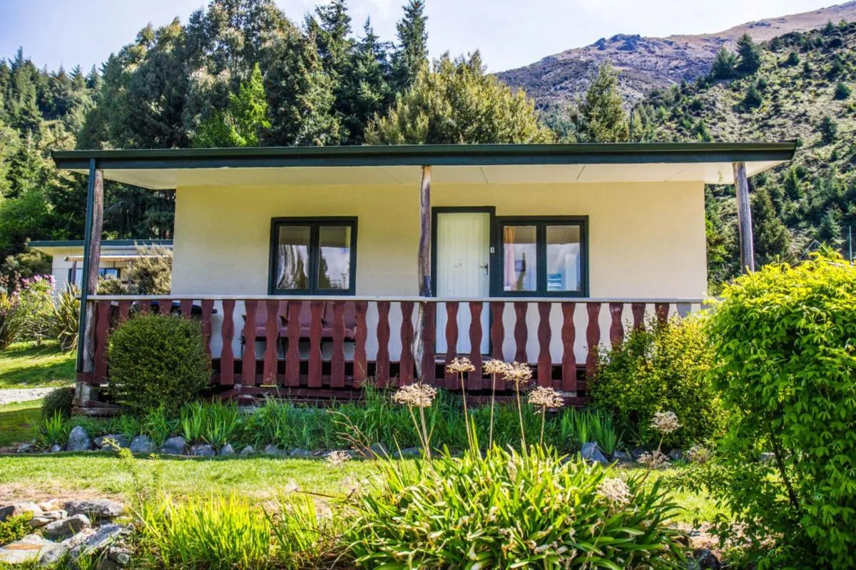 The Camp - Lake Hawea