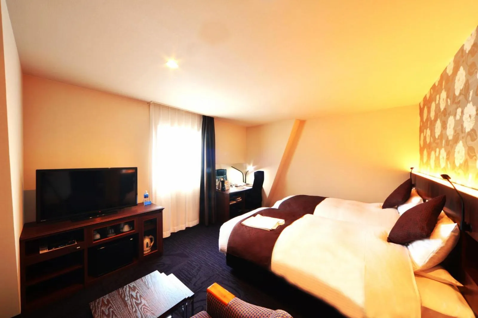 Photo of the whole room, Bed in Kushiro Century Castle Hotel