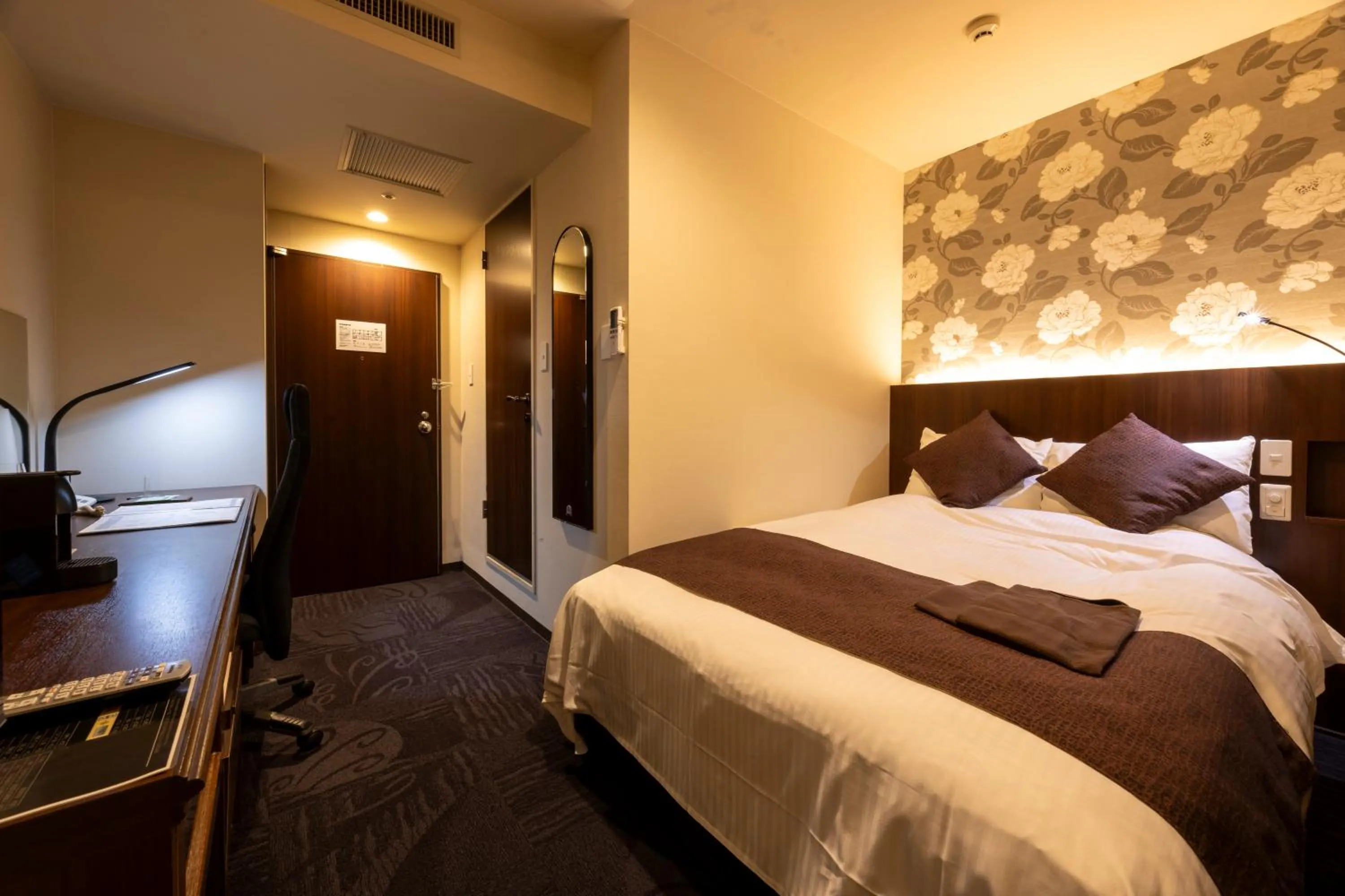 Bedroom, Bed in Kushiro Century Castle Hotel