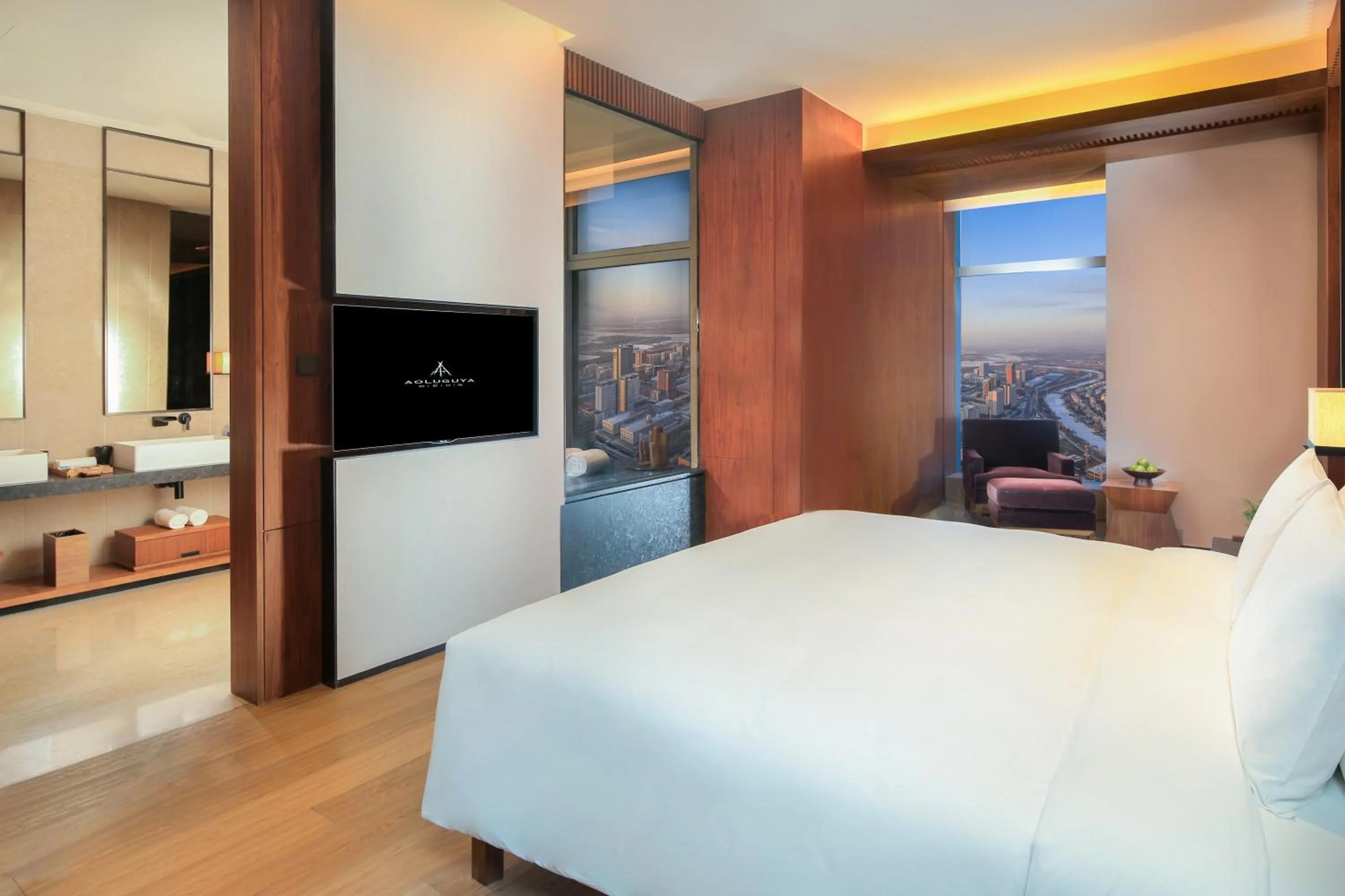 Bedroom, Bed in Aoluguya Hotel Harbin