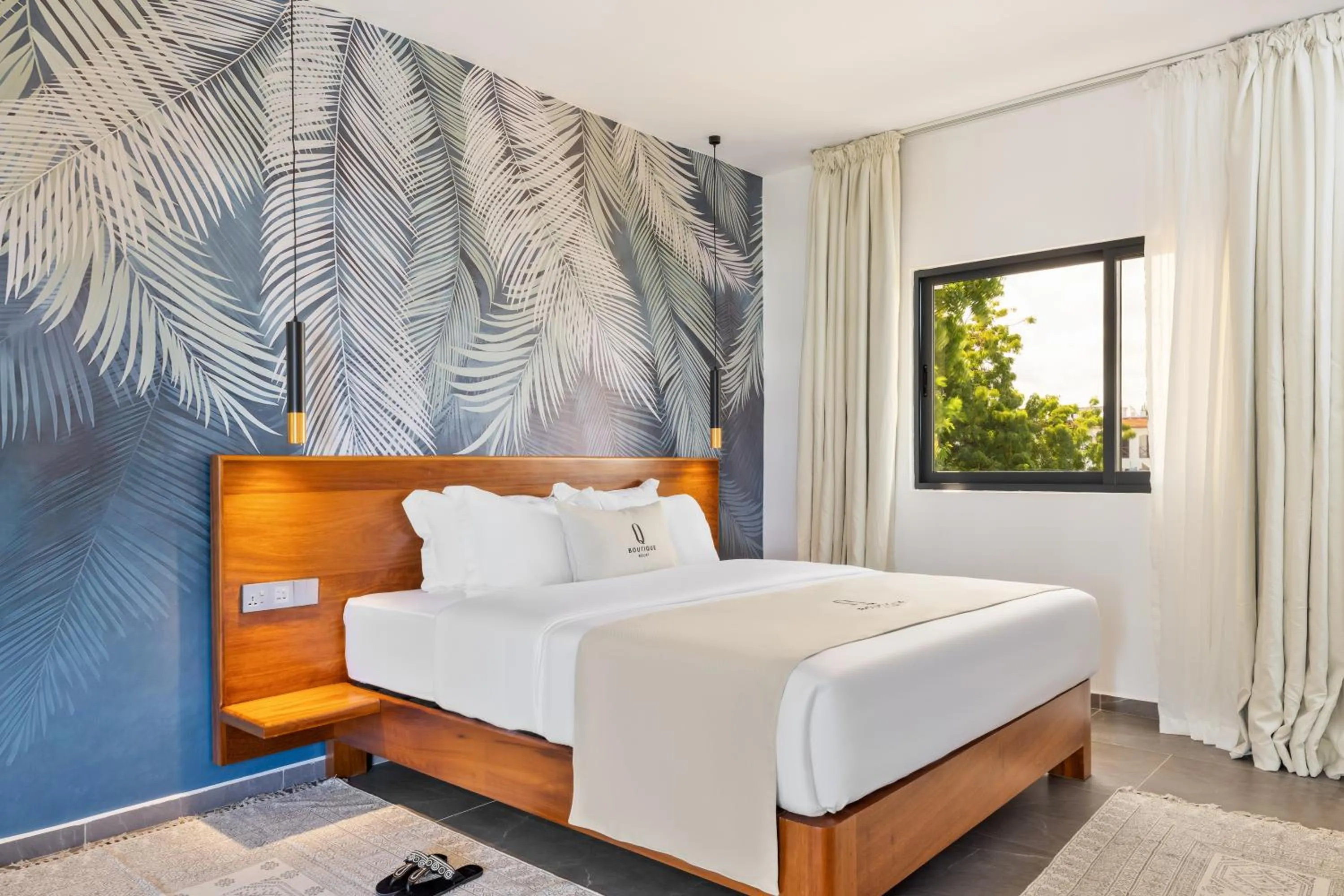 Photo of the whole room, Bed in Q Boutique Resort Malindi