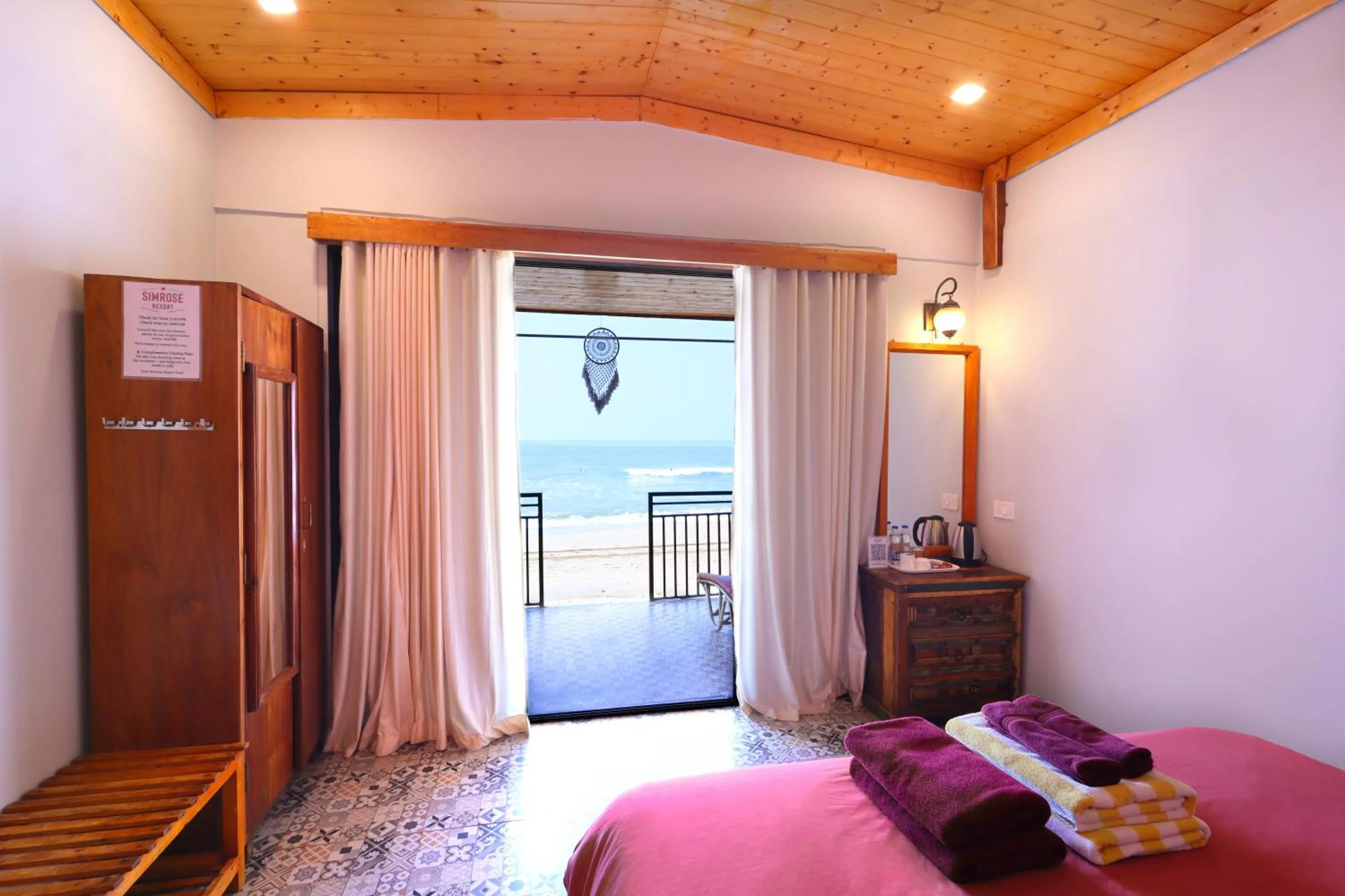 Sea view, Bed in Simrose