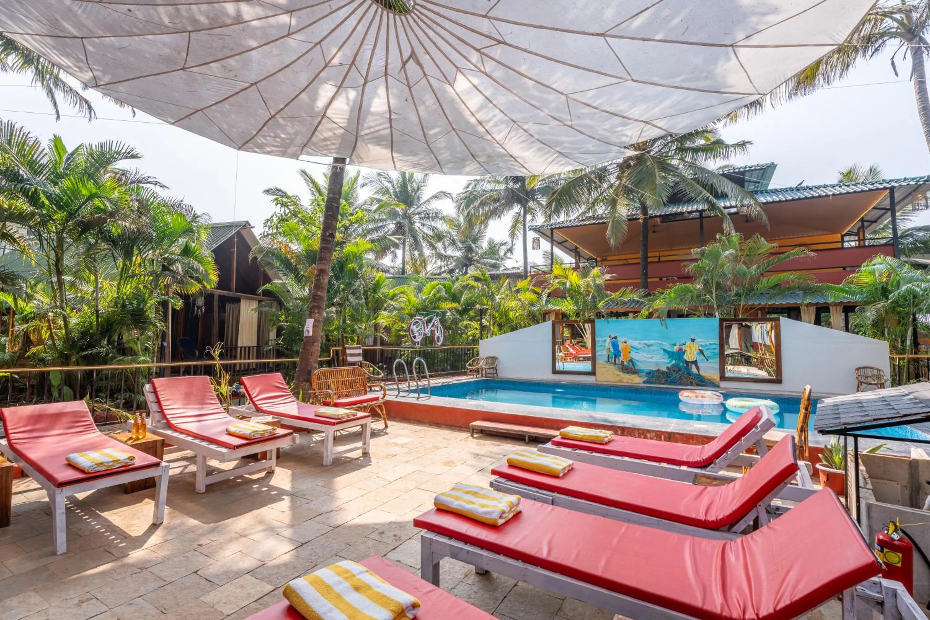 Swimming pool in Simrose