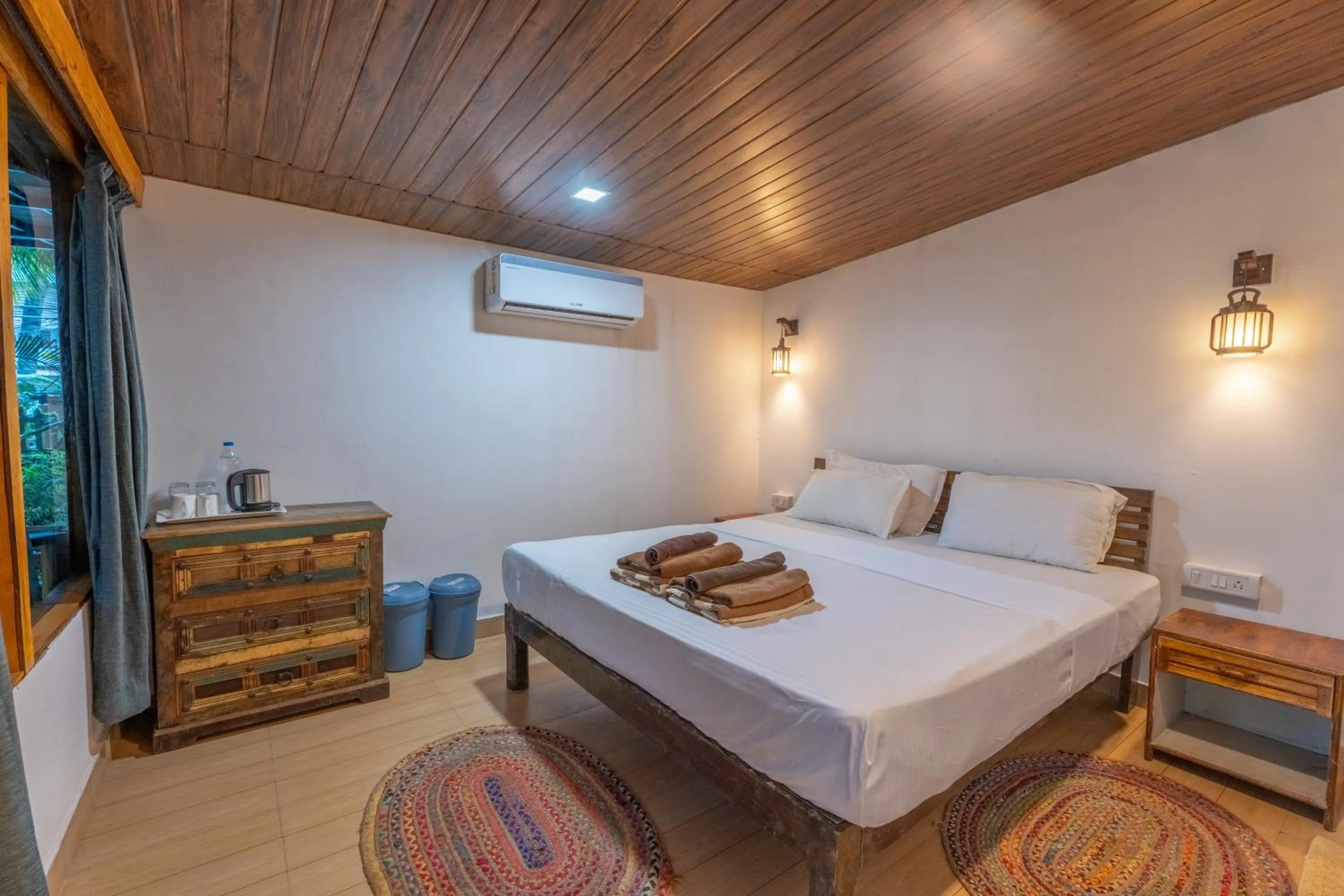 Bedroom, Bed in Simrose