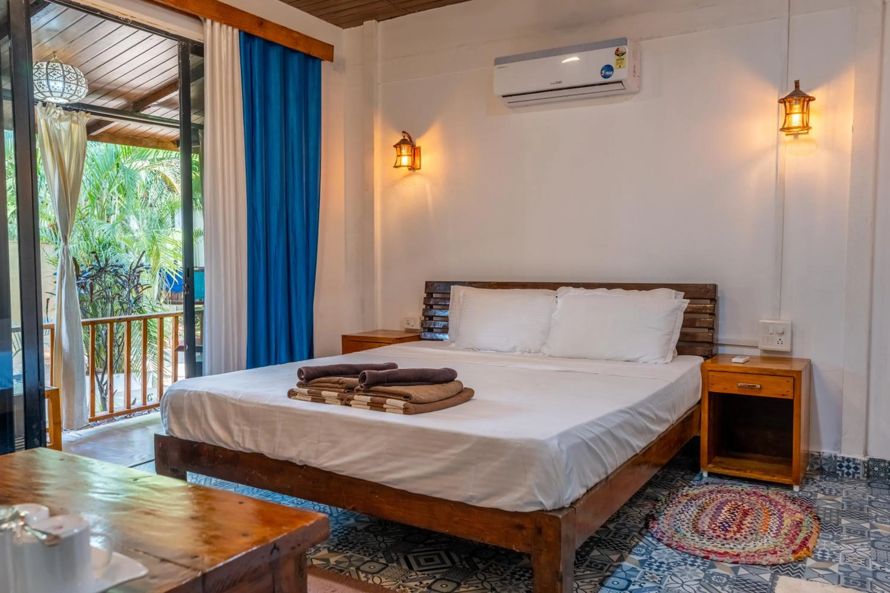 Bedroom, Bed in Simrose