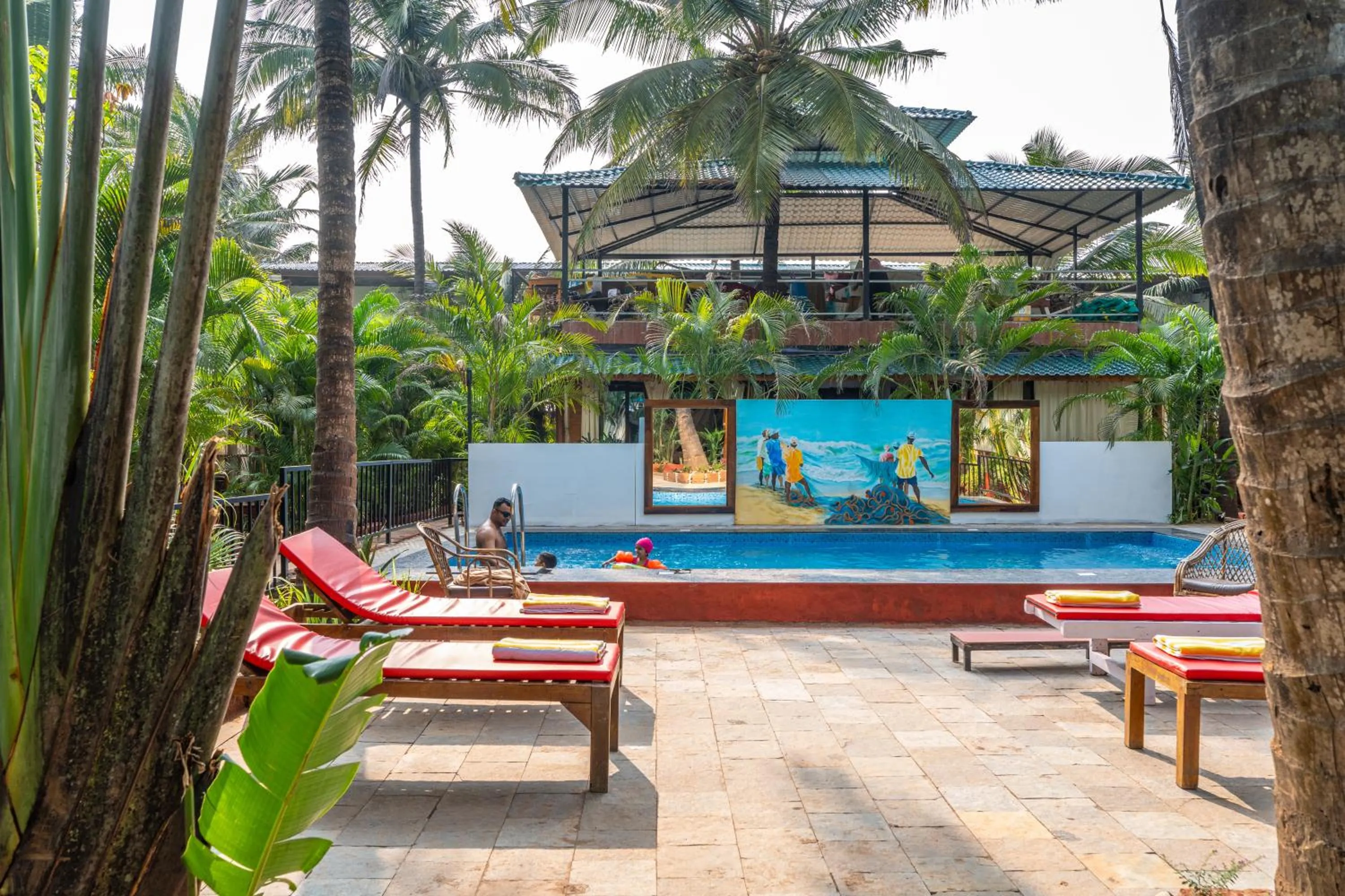 Swimming pool in Simrose