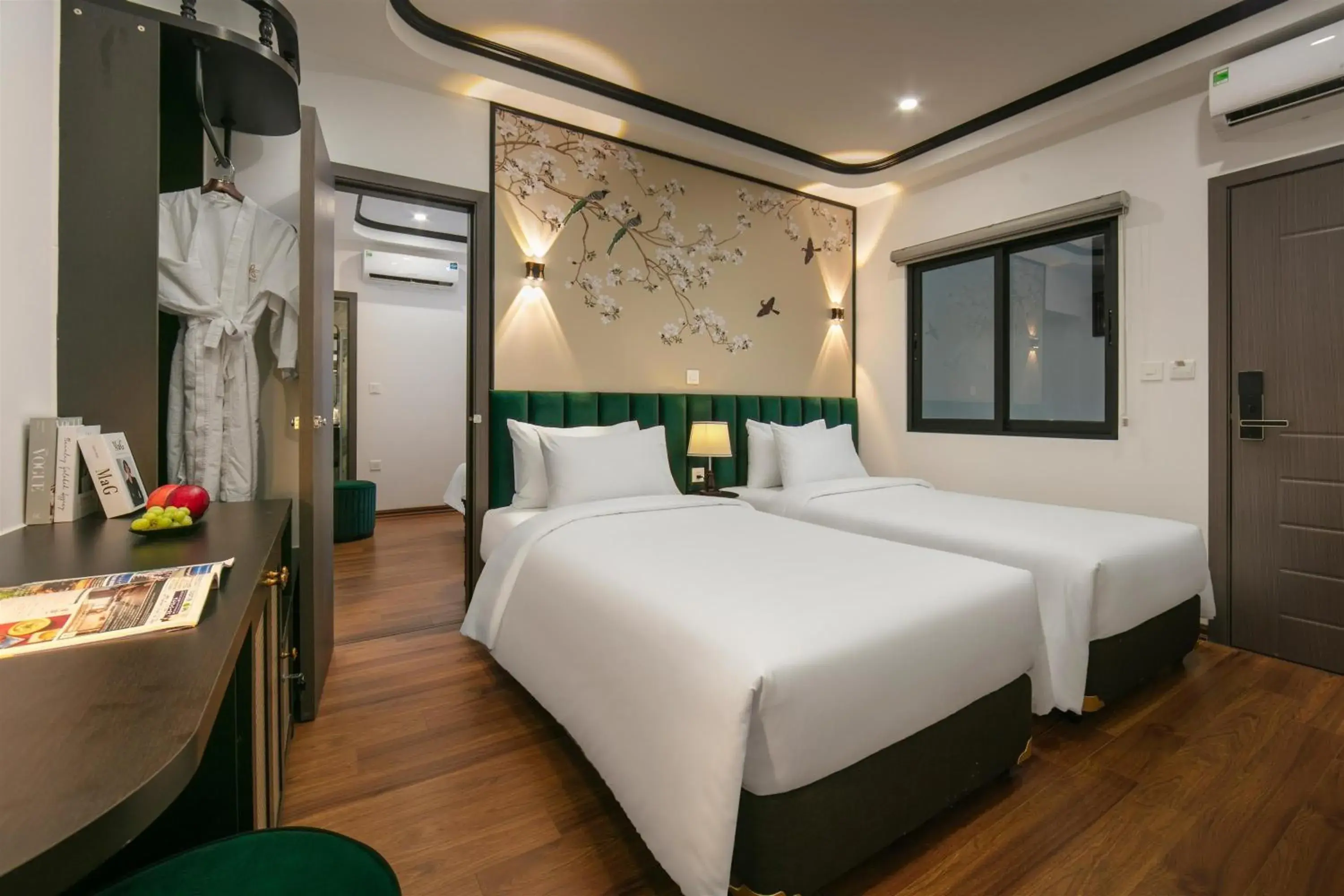 Deluxe Family Room in Hanoi Grandeur Hotel & Spa Deluxe Family Room in Hanoi Grandeur Hotel & Spa