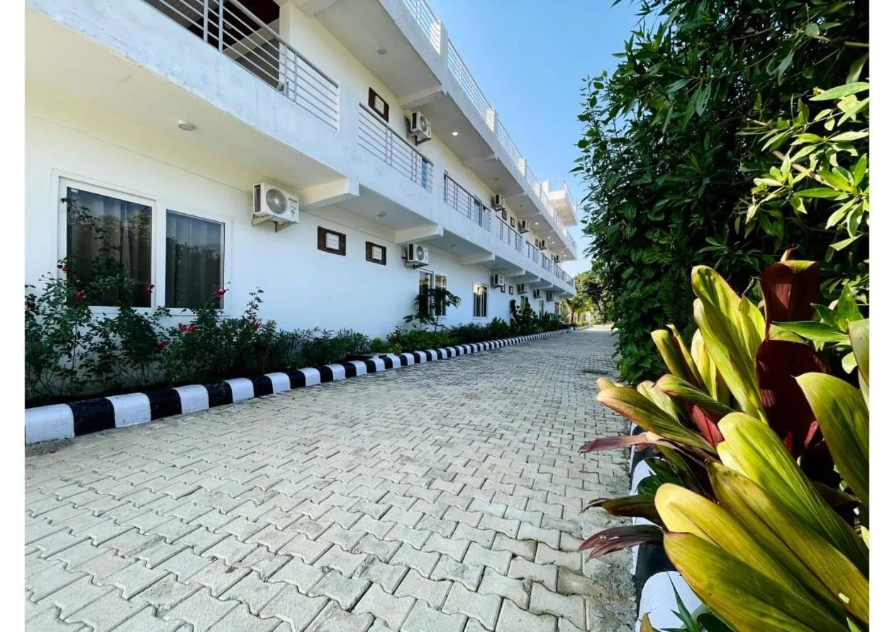 Property building in Dreamland Resort