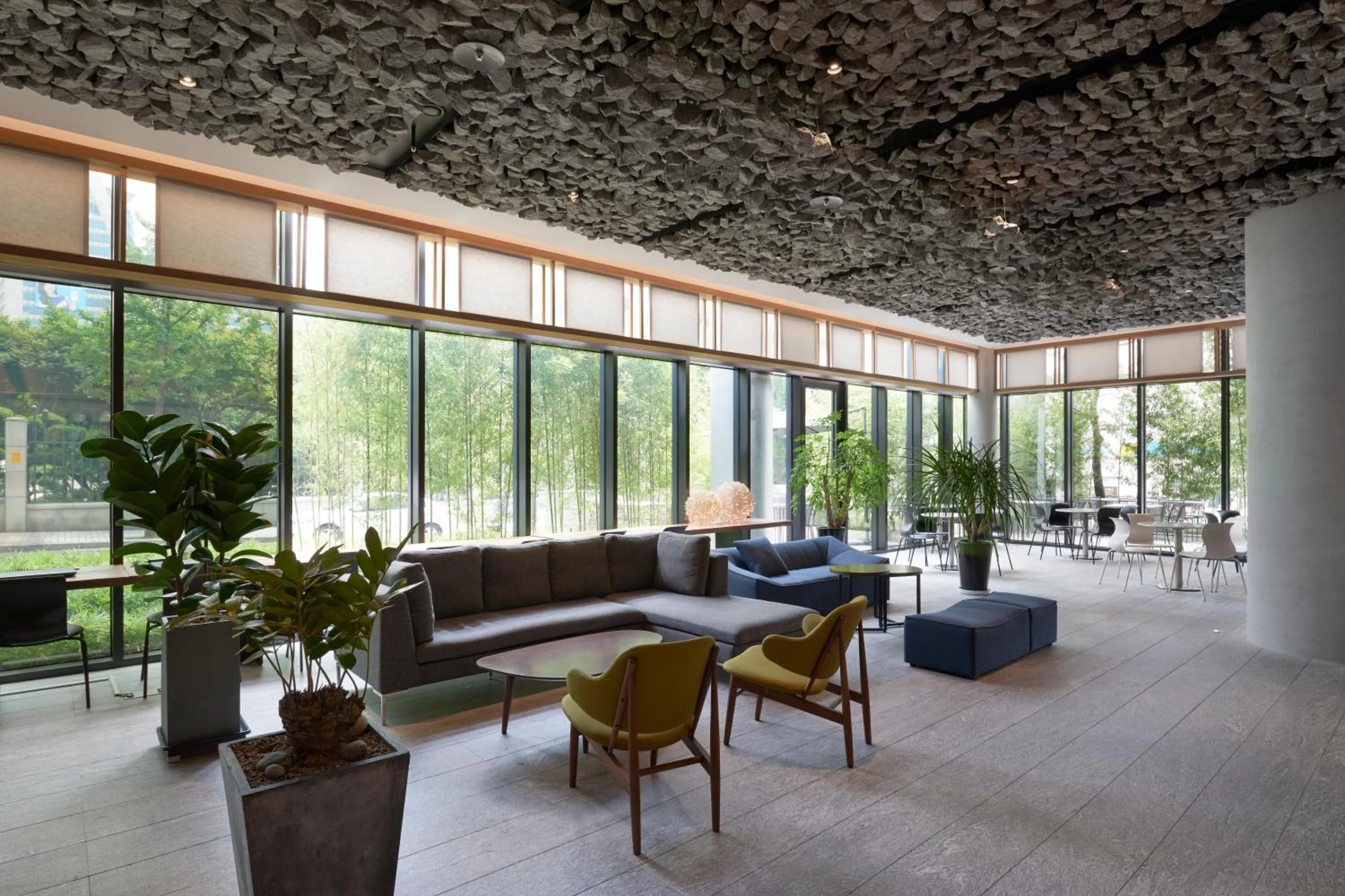 Lobby or reception in Sotetsu Hotels The Splaisir Seoul Myeongdong