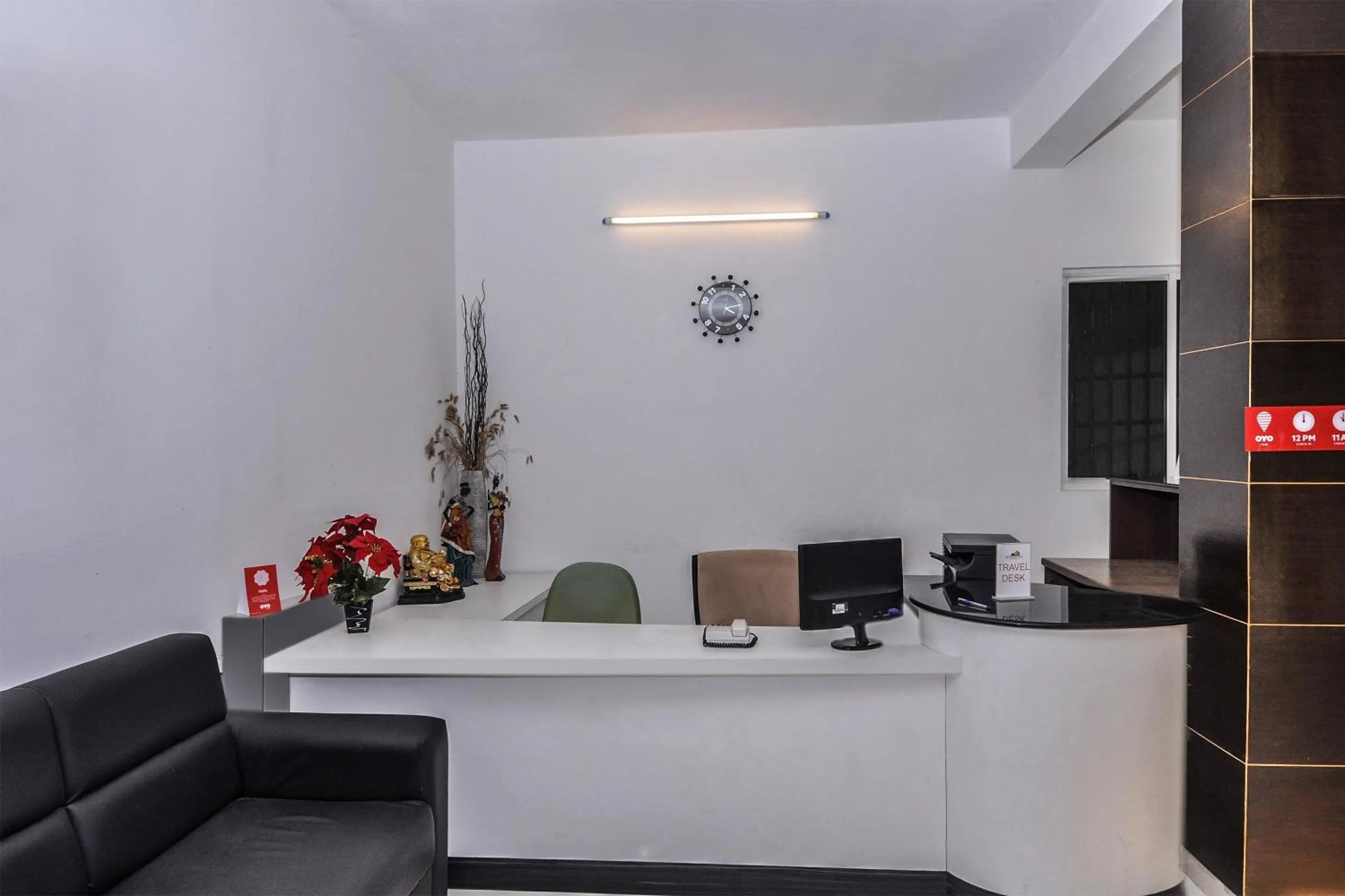 Lobby or reception in Hotel O The Mangrove Wood Residency