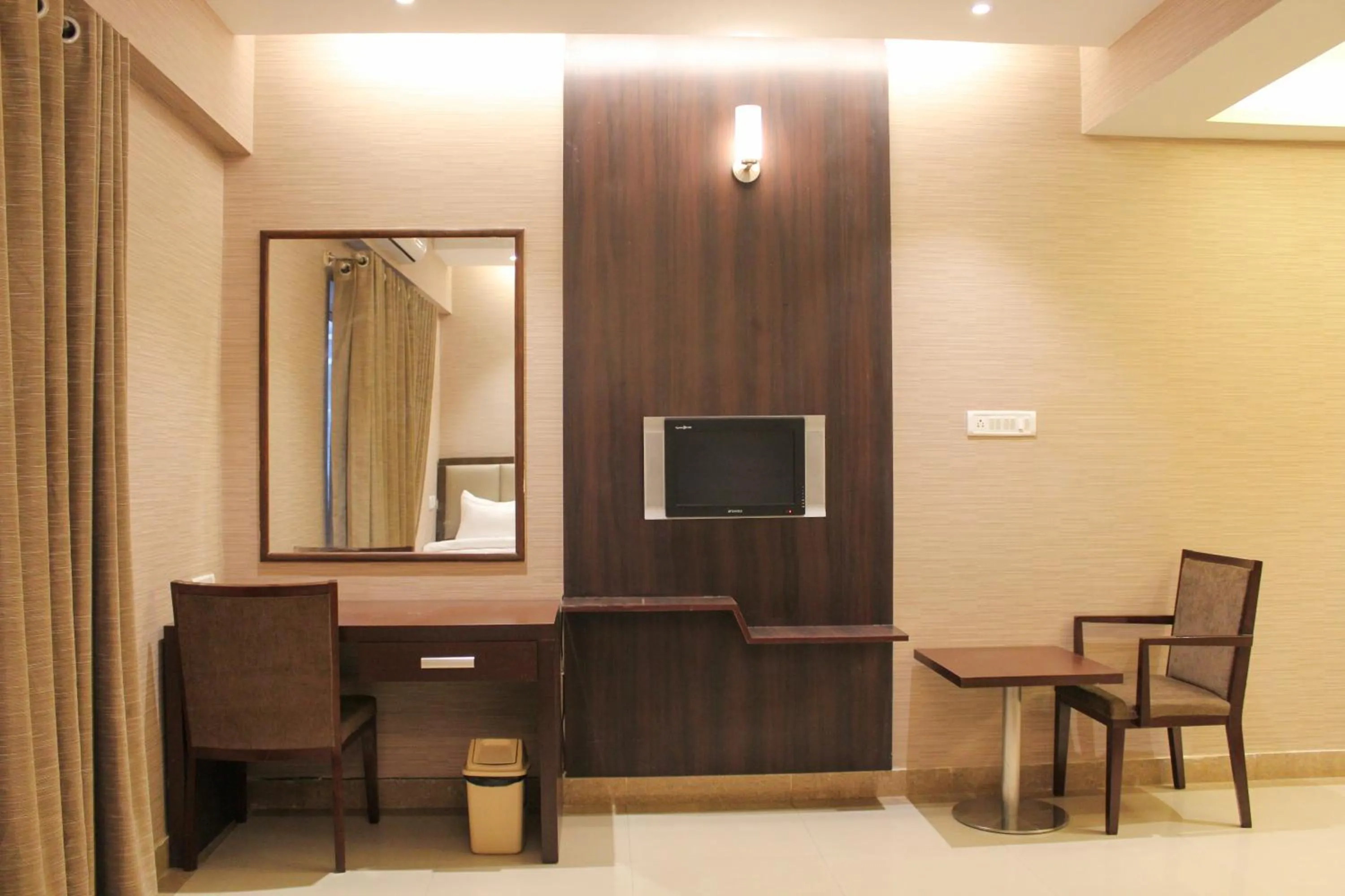 TV and multimedia in The Byke Signature