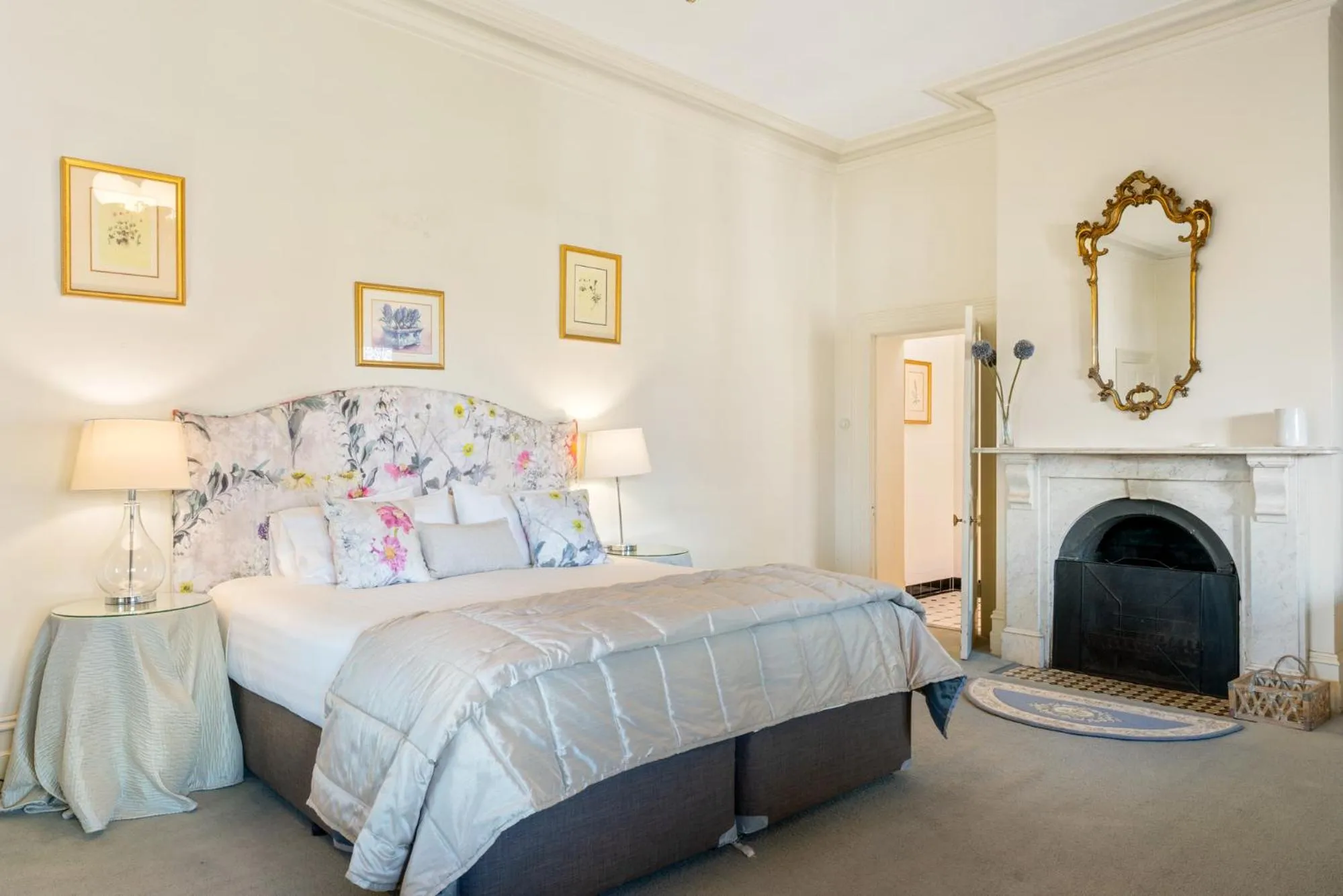 Bedroom, Bed in Colhurst House