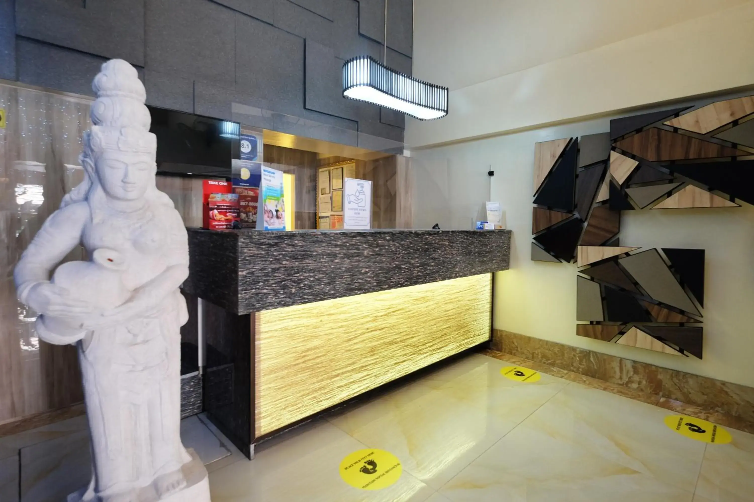 Lobby or reception in Oriental Zen Suites Lobby or reception in Oriental Zen Suites