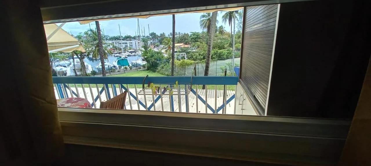 Charmant T1 avec vue sur la marina