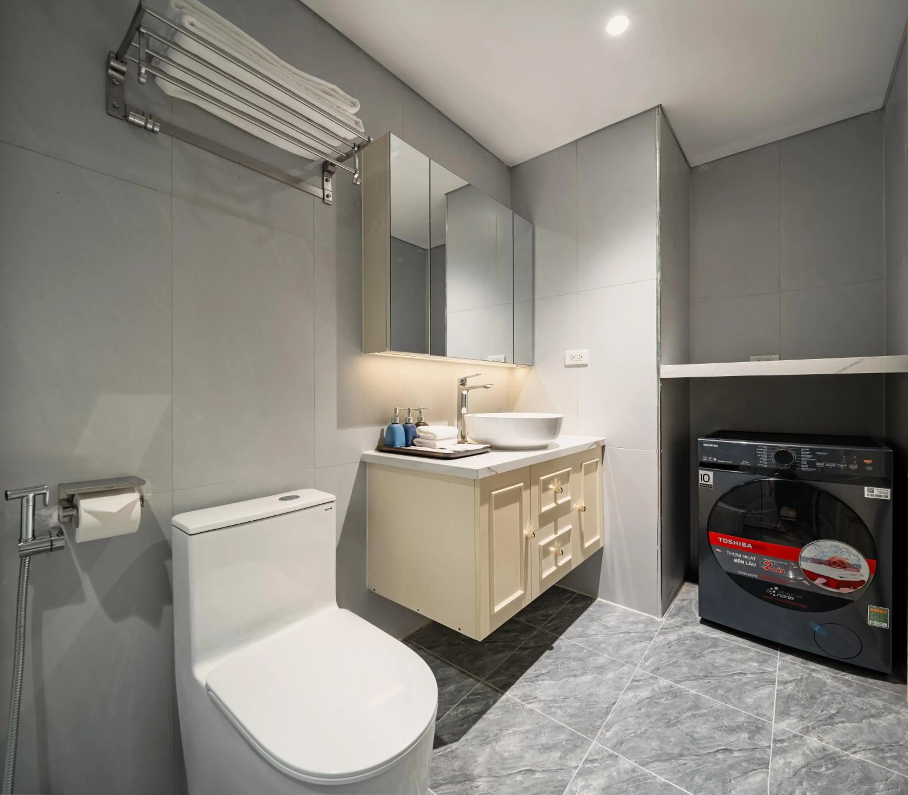 Toilet in Jade Boutique Hotel