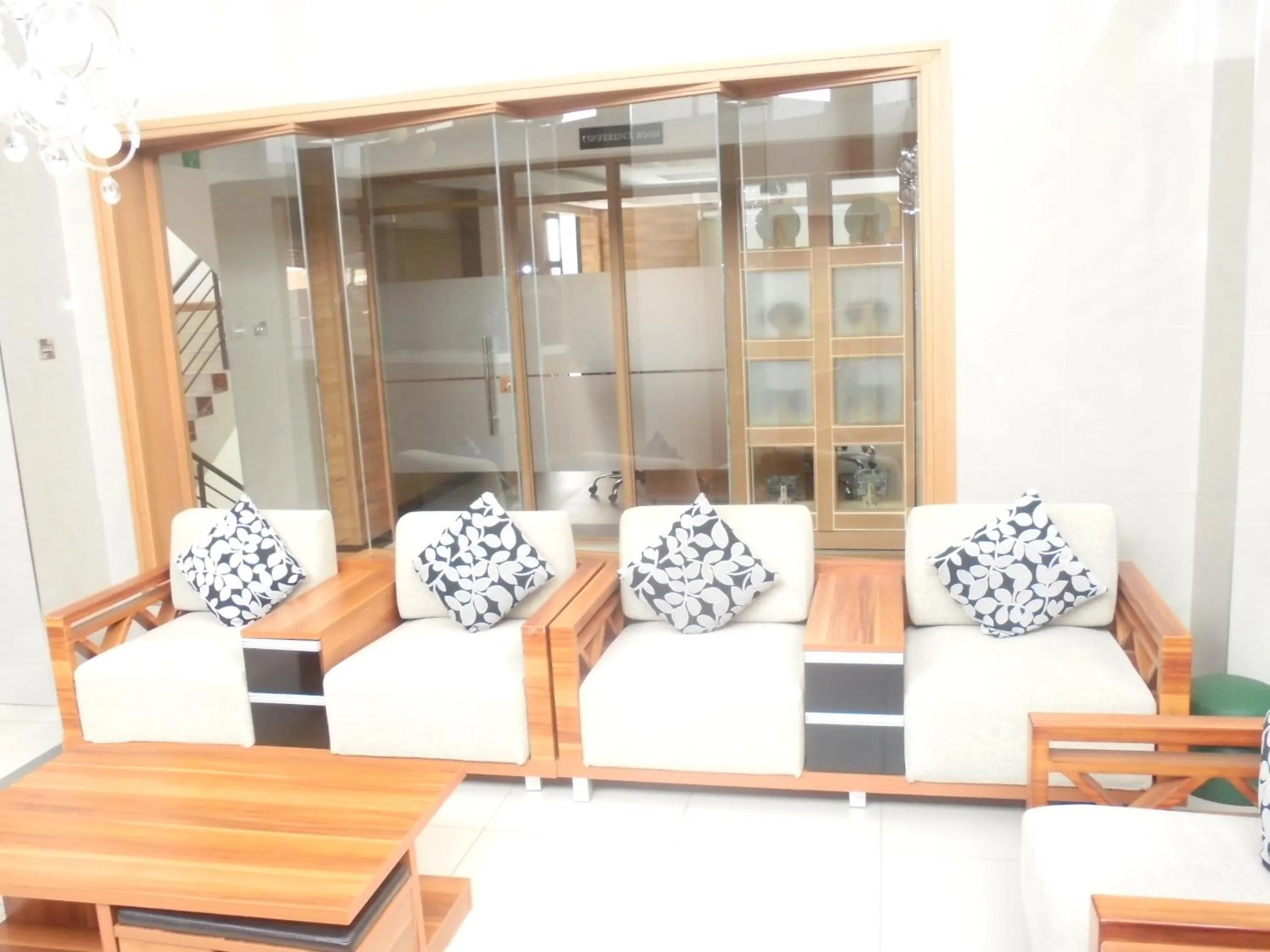 Lounge or bar in We Hotel and Suites