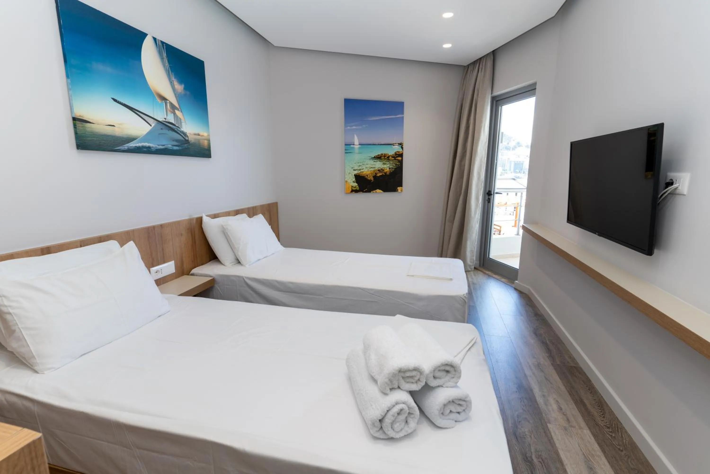 Photo of the whole room, Bed in Titania Hotel