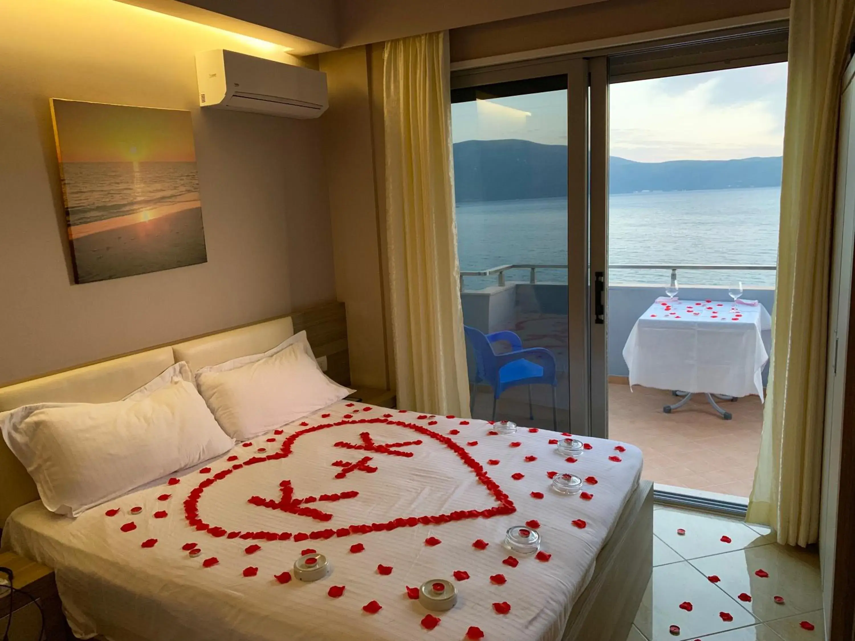 Decorative detail, Bed in Hotel Divers Decorative detail, Bed in Hotel Divers