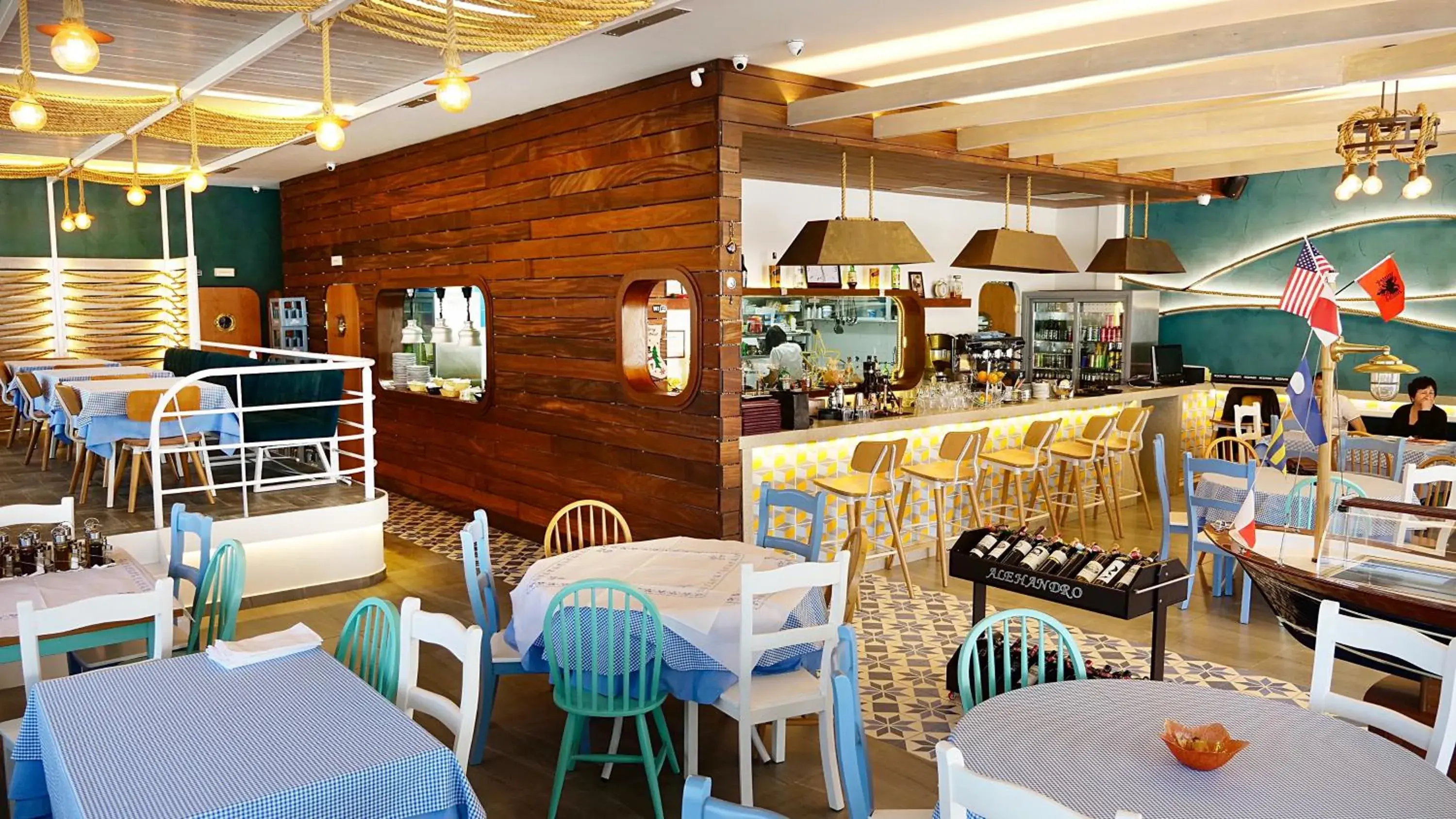 Restaurant/places to eat in Hotel Divers Restaurant/places to eat in Hotel Divers