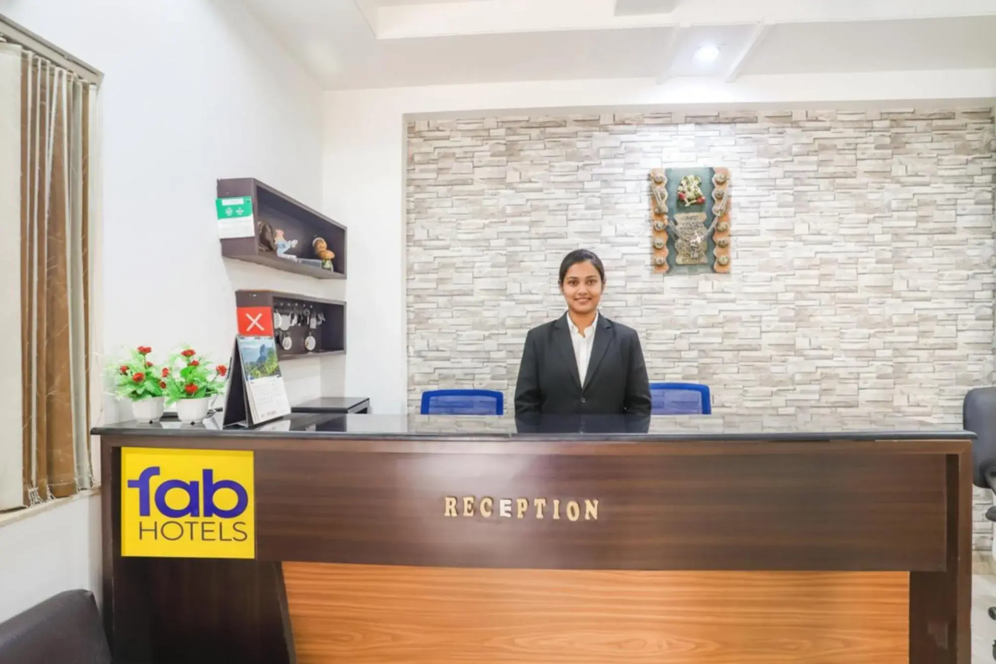 Lobby or reception in FabHotel Archanil Apartment - Sitanagar Cricket Ground Lobby or reception in FabHotel Archanil Apartment - Sitanagar Cricket Ground