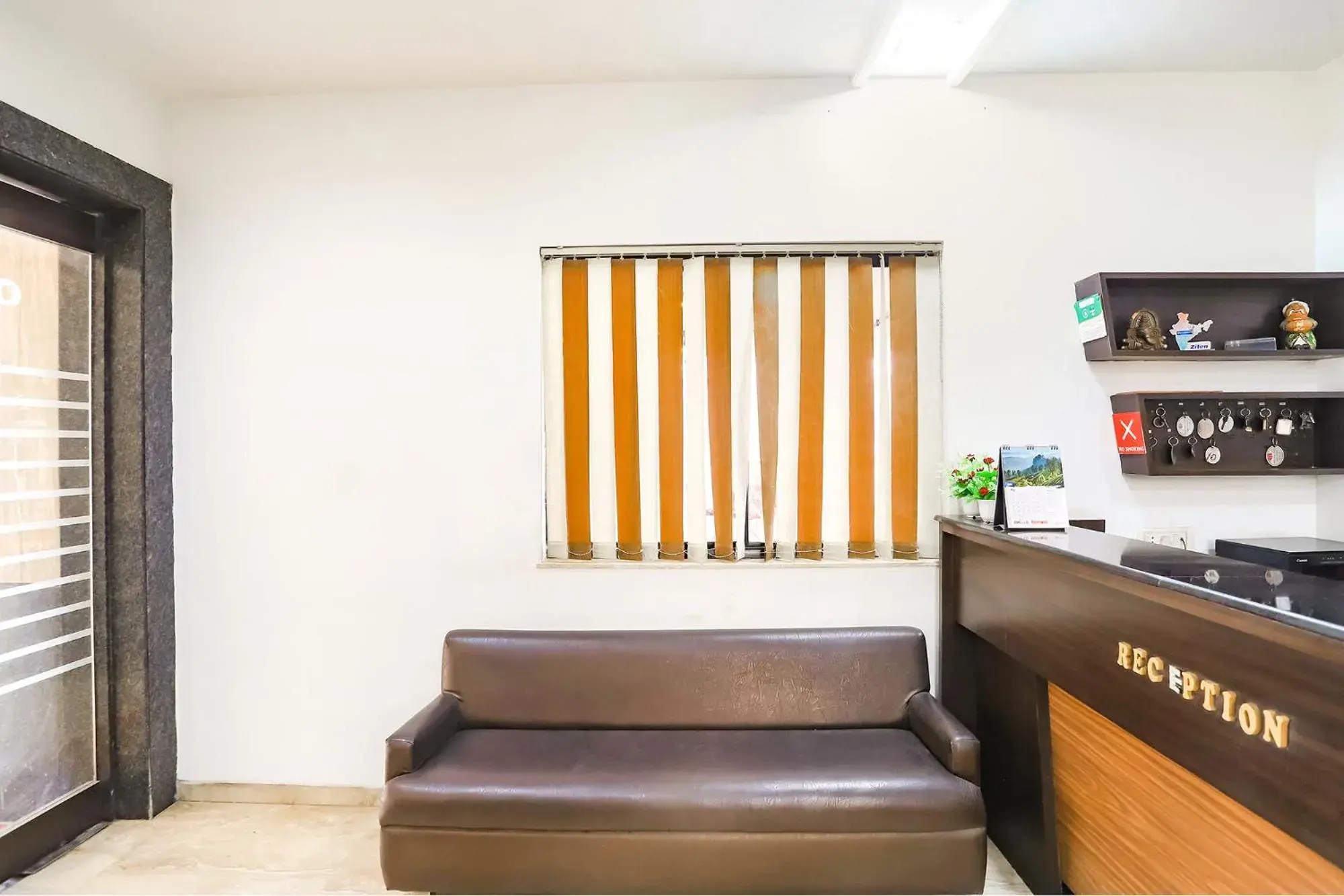 Lobby or reception in FabHotel Archanil Apartment - Sitanagar Cricket Ground Lobby or reception in FabHotel Archanil Apartment - Sitanagar Cricket Ground