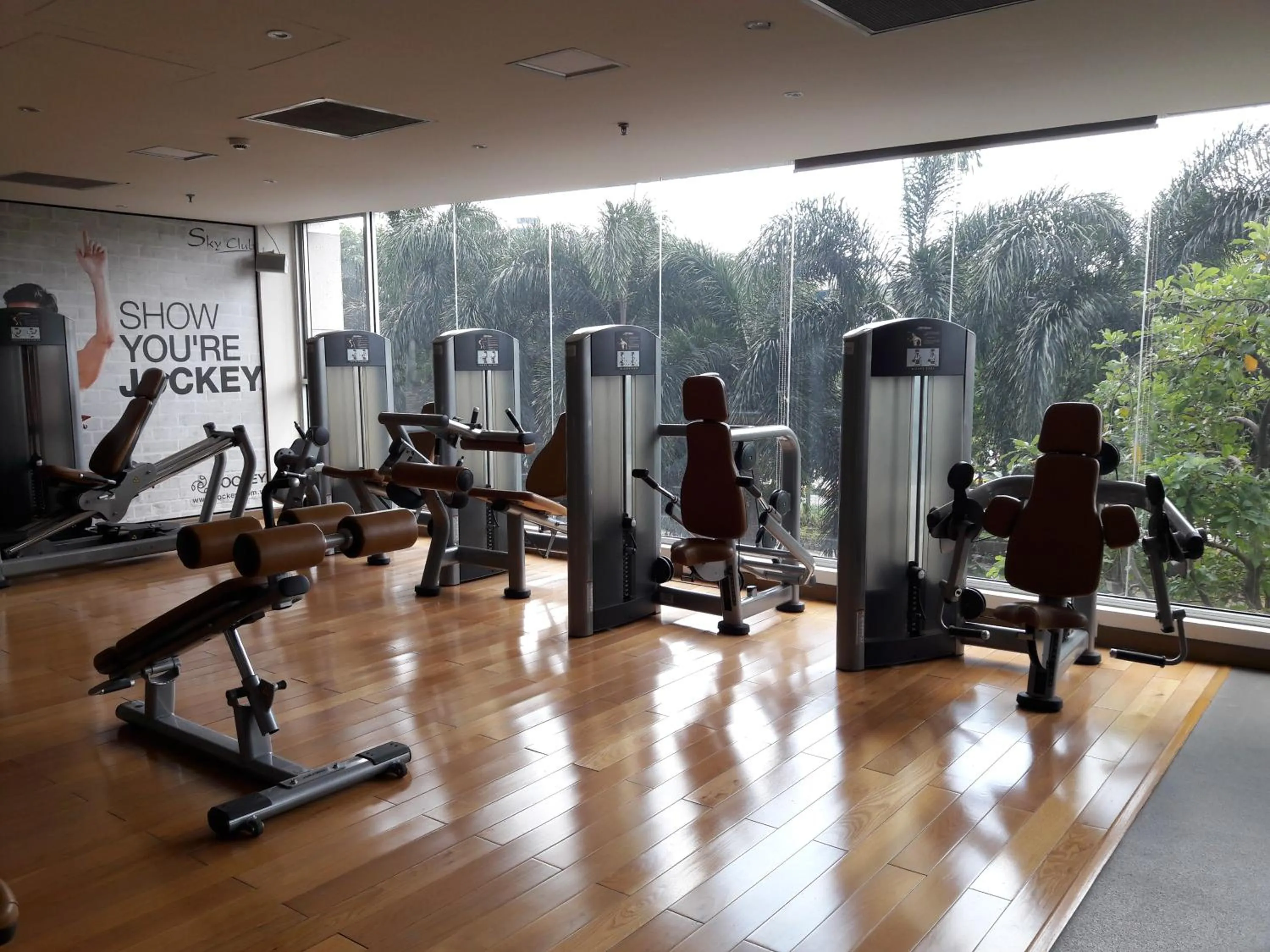 Fitness centre/facilities in Bluesky Serviced Apartment Airport Plaza